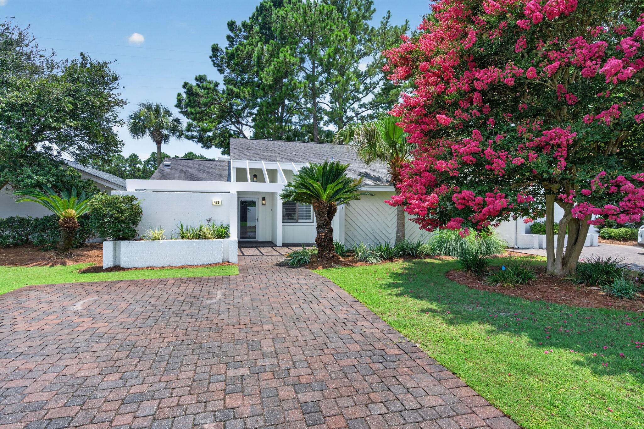 The lowest-priced 3-bedroom, 2-bath home in the desirable Linkside neighborhood of Sandestin Golf & Beach Resort presents an exceptional opportunity for buyers. This move-in and rental-ready home features numerous recent updates, including fresh interior and exterior paint, a beautifully renovated kitchen, an updated primary bathroom, and all-new electrical outlets throughout.
The spacious living room is anchored by a cozy wood-burning fireplace, while the private, fenced backyard offers the perfect space to relax or entertain. An outdoor storage shed provides ample room for beach gear, bikes, and lawn equipment. The neighborhood pool is conveniently located just a short walk away.
Enjoy the unmatched lifestyle and amenities of Sandestin Golf & Beach Resort, including championship golf courses, tennis and pickleball courts, walking and biking trails, a full-service marina, shopping, dining, entertainment, and access to the stunning white-sand beaches of the Emerald Coast.
Whether you're searching for a primary residence, vacation home, or investment property, this is an outstanding opportunity to own in one of the area's most sought-after resort communities.