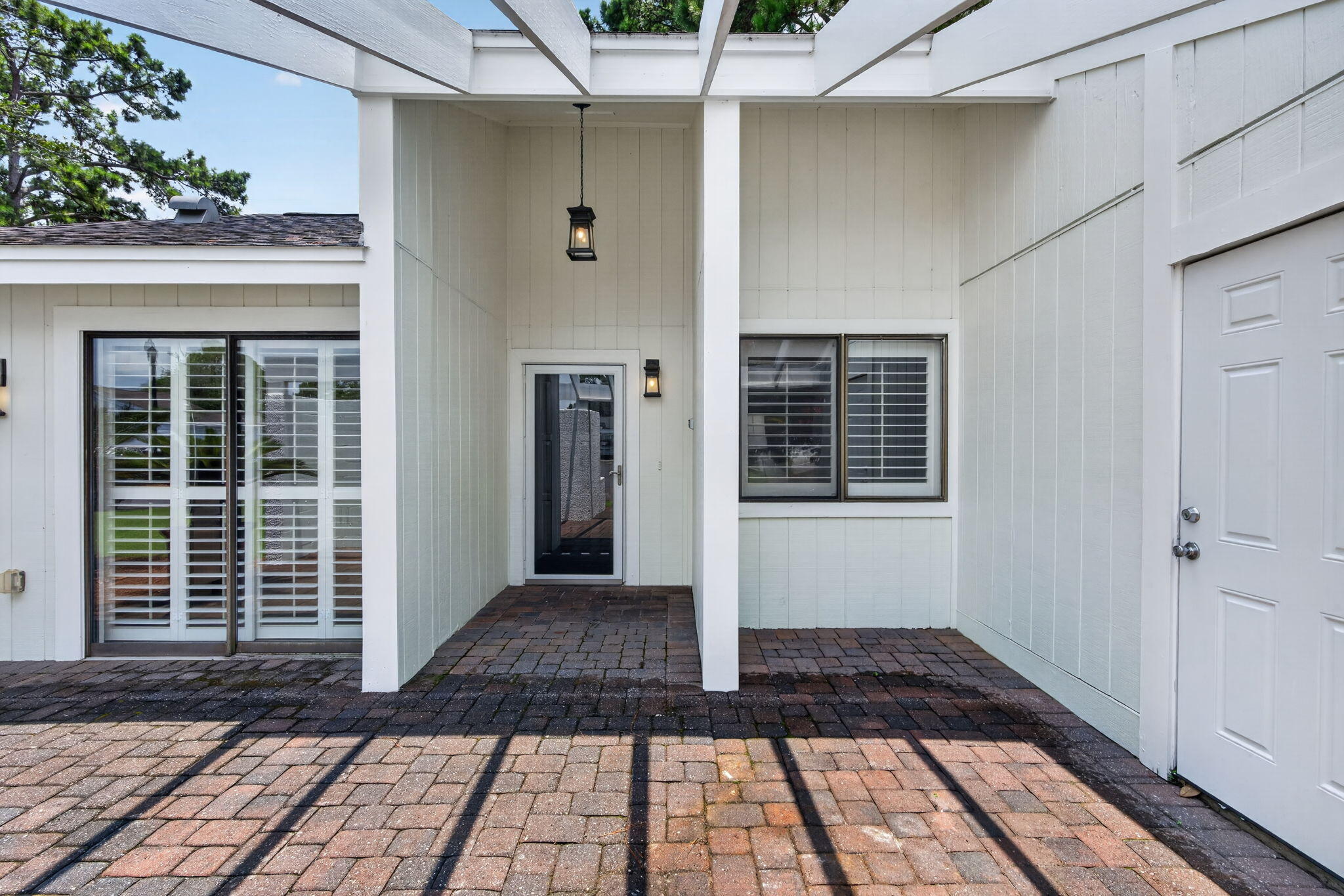 LINKSIDE VILLAGE UNIT 1 - Residential