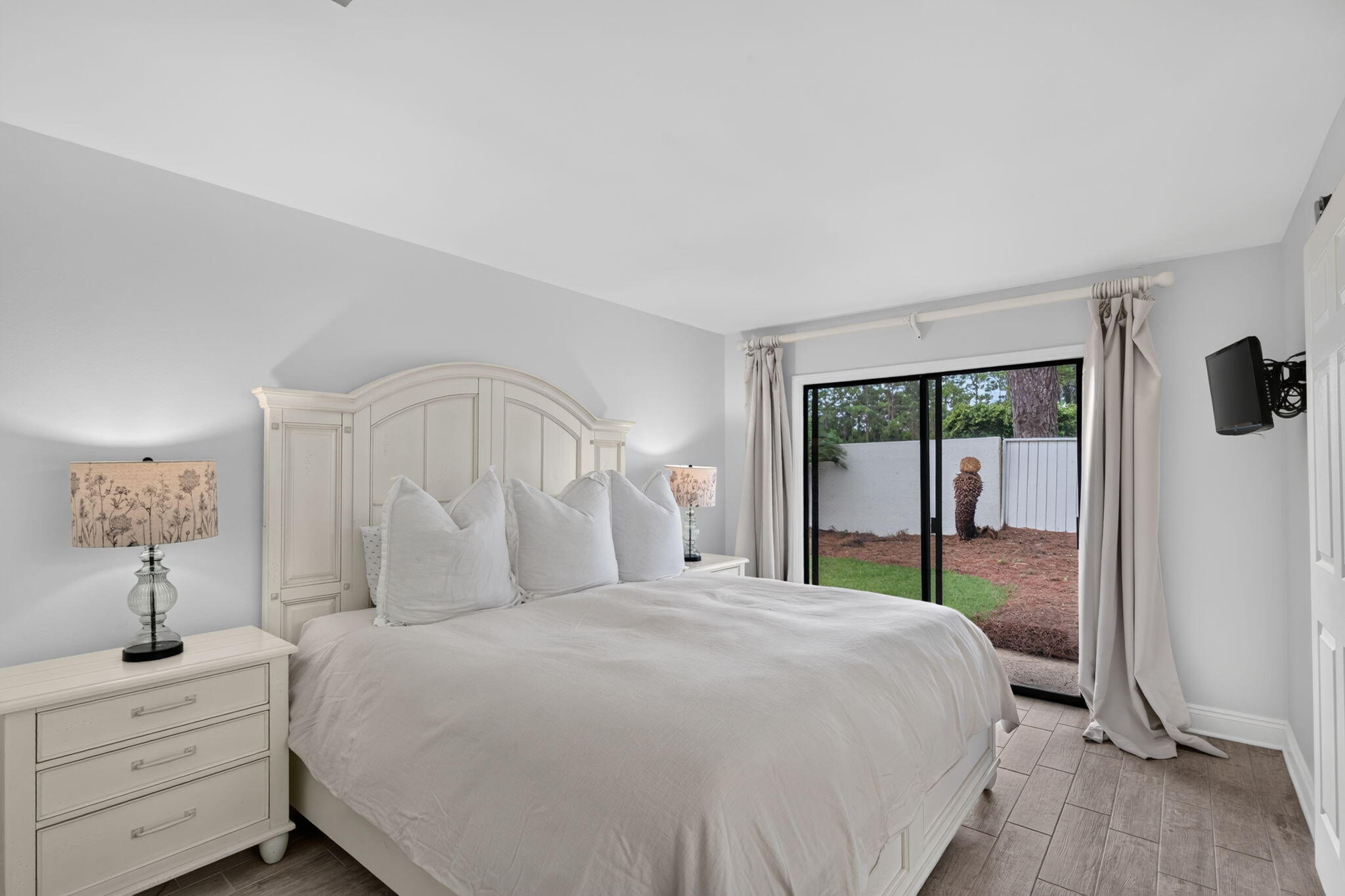 LINKSIDE VILLAGE UNIT 1 - Residential