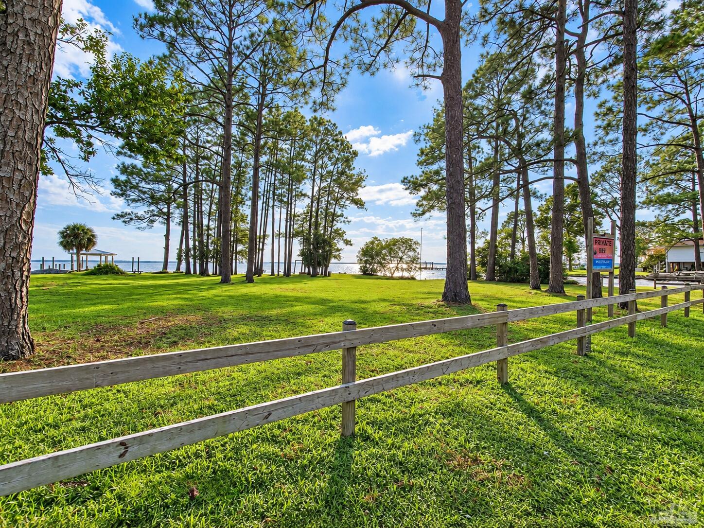 Ramsey Beach - Land
