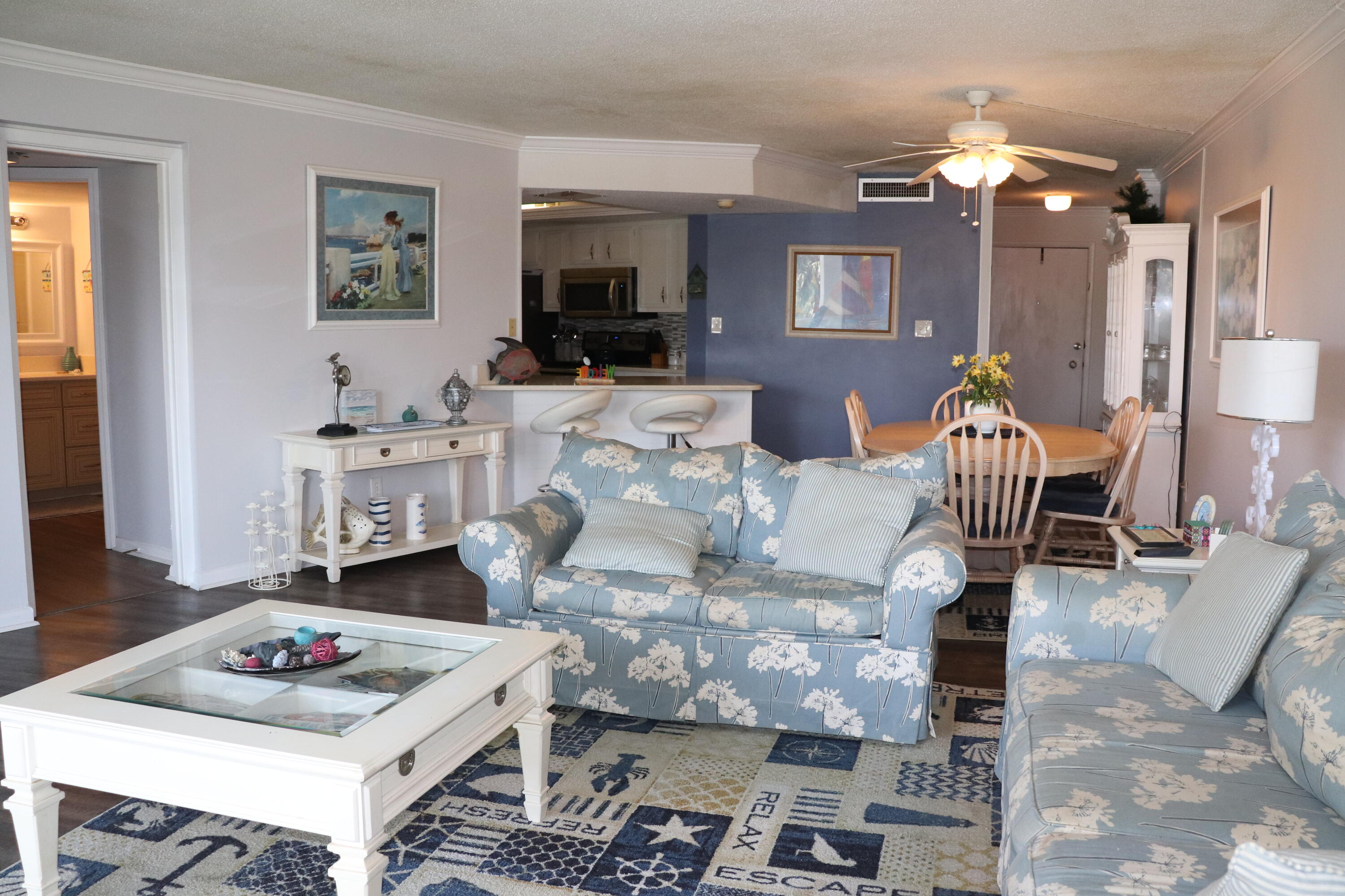 EL MATADOR CONDO - Residential