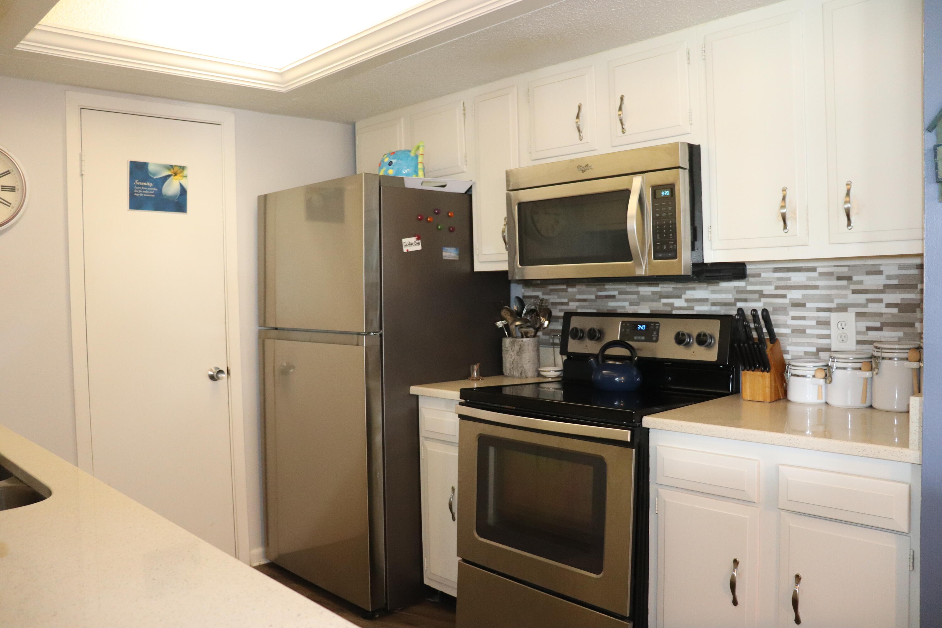 EL MATADOR CONDO - Residential