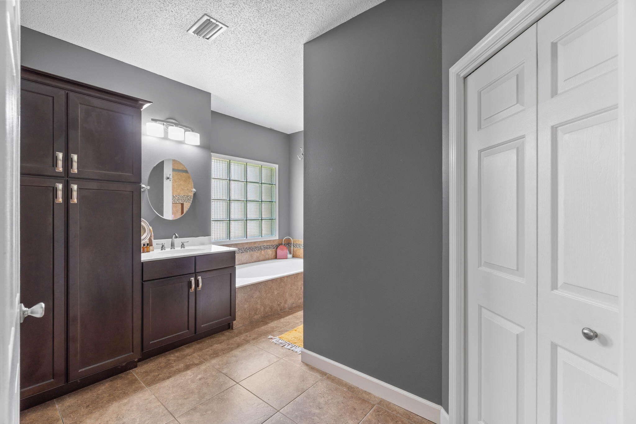 ROCKY BAYOU ESTATES 01 - Residential