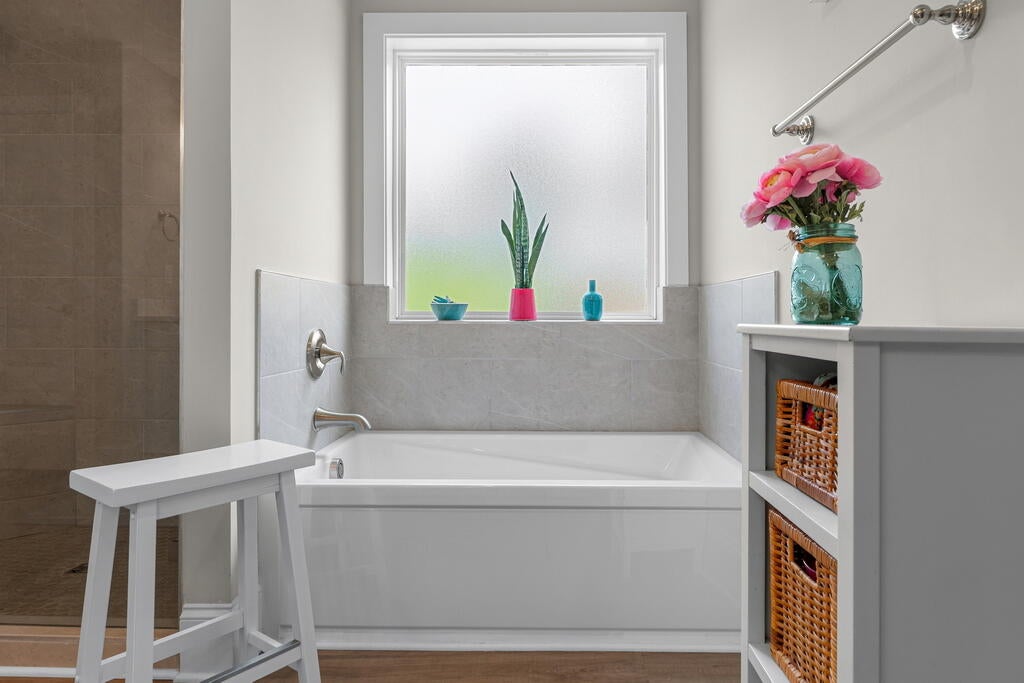 MAGNOLIA BAY ESTATES - Residential