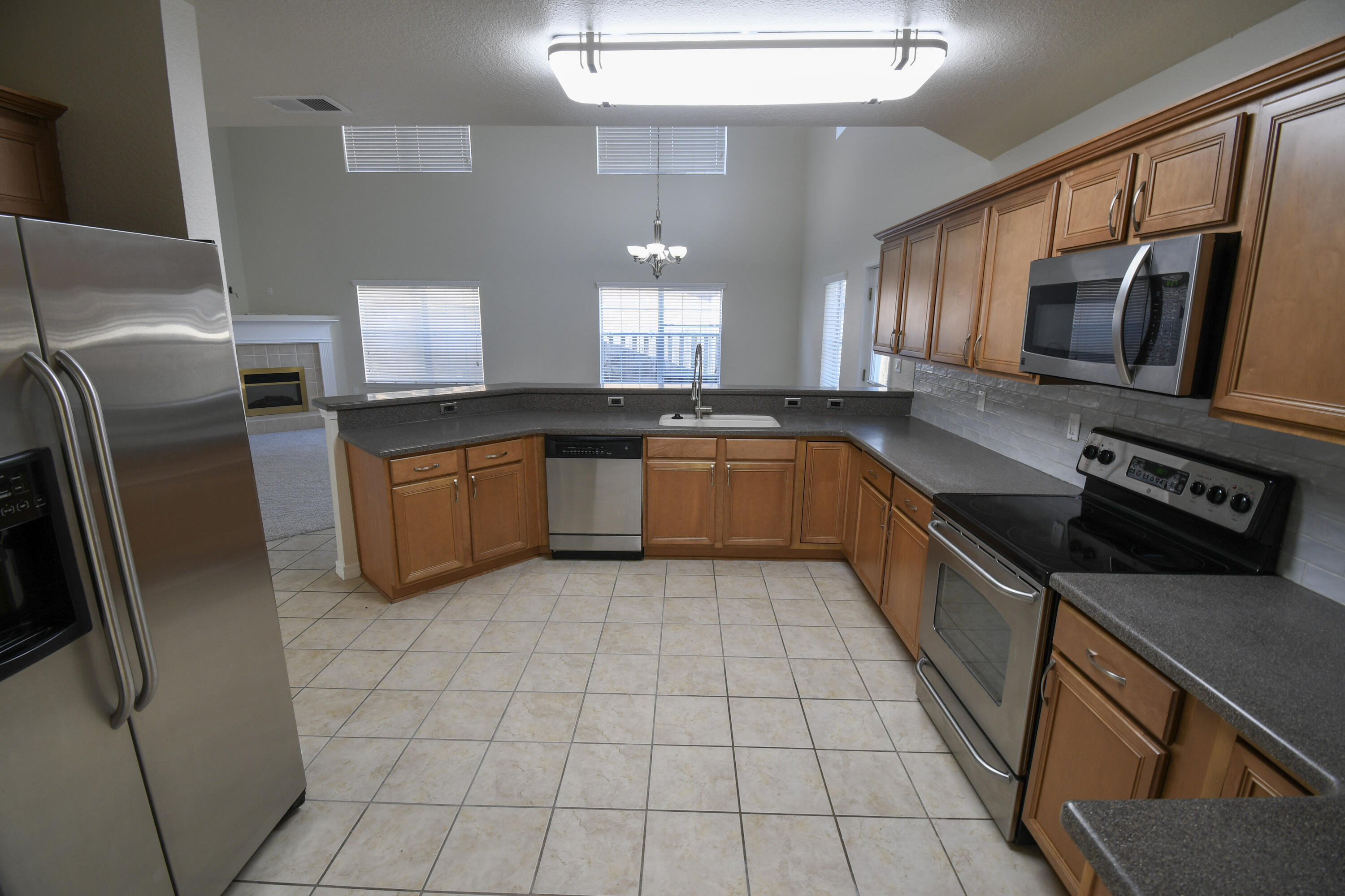 DRIFTWOOD ESTATES - Residential Lease