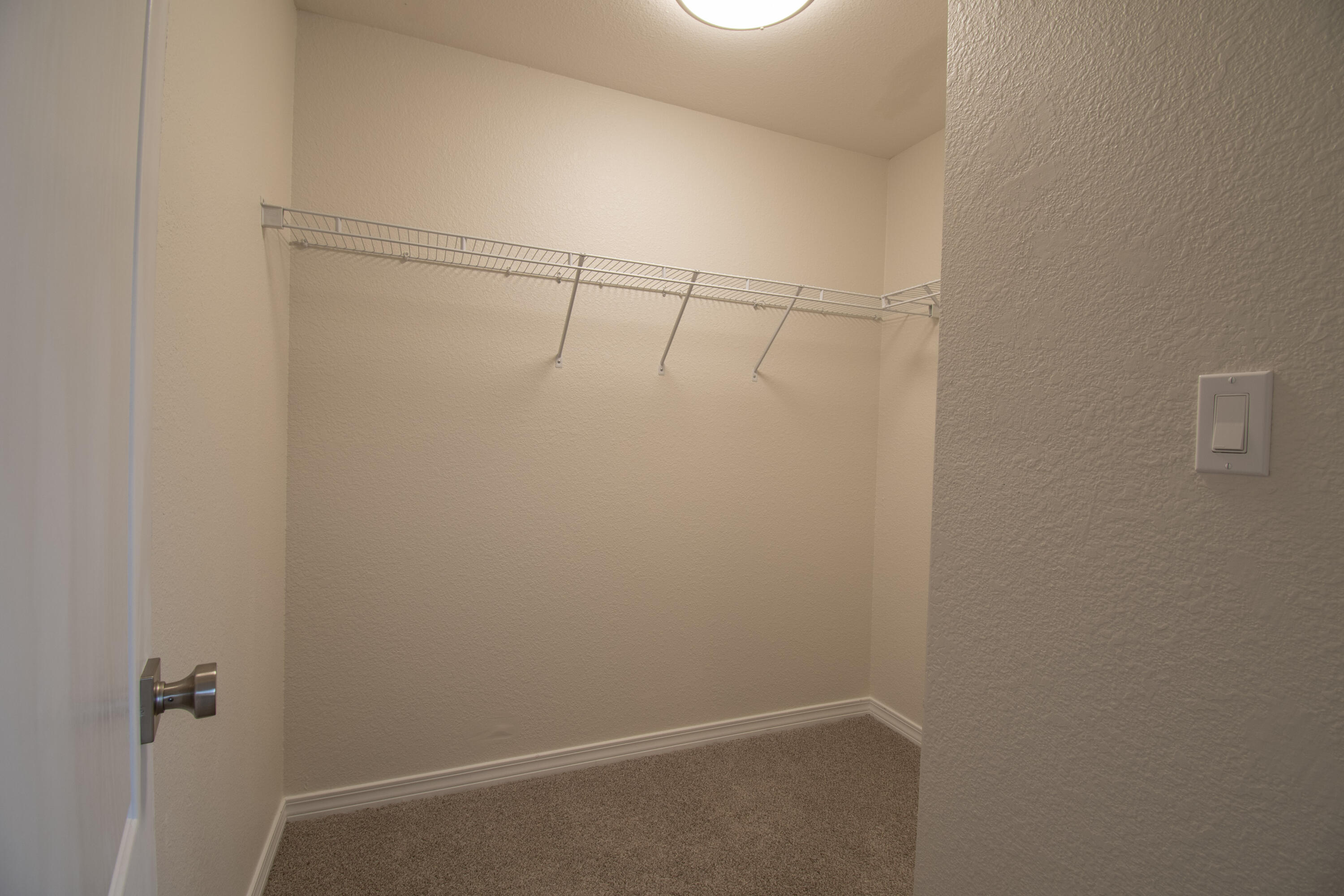 DRIFTWOOD ESTATES - Residential Lease