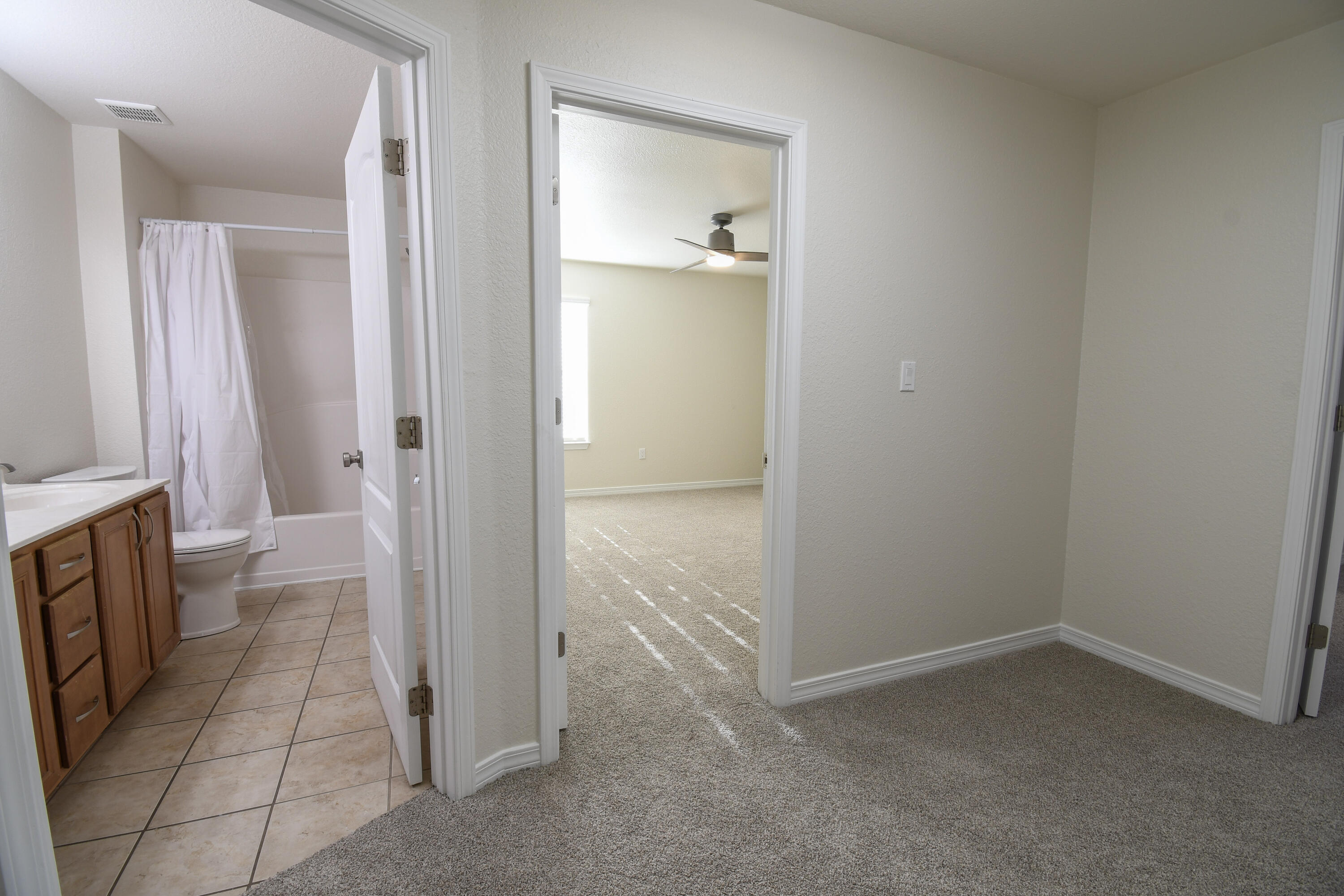 DRIFTWOOD ESTATES - Residential Lease