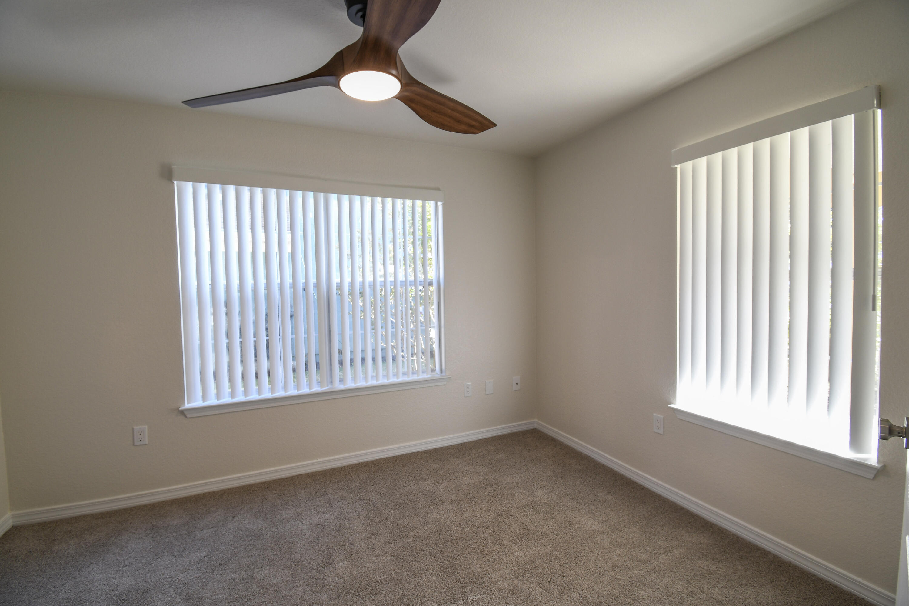 DRIFTWOOD ESTATES - Residential Lease