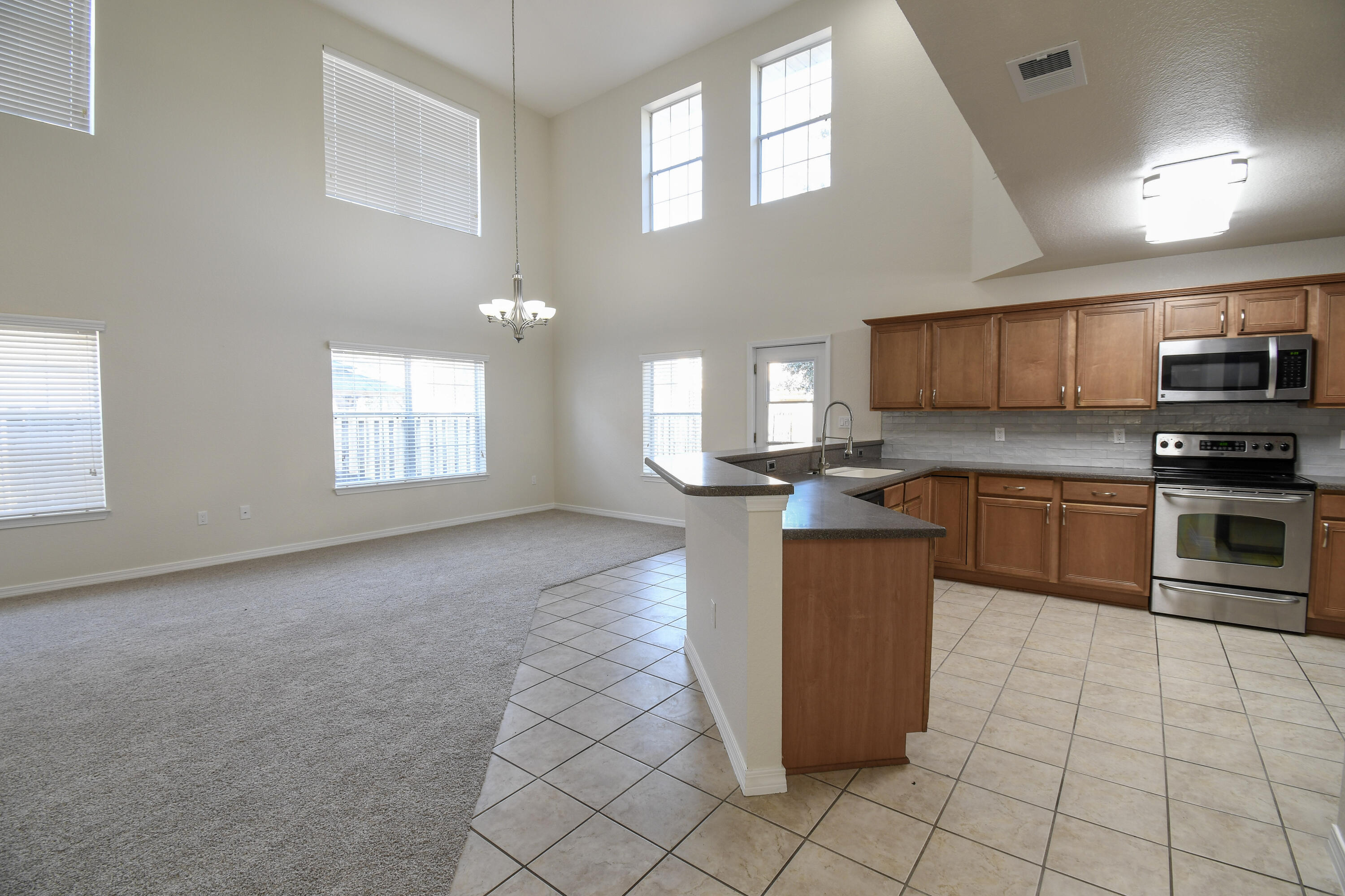 DRIFTWOOD ESTATES - Residential Lease
