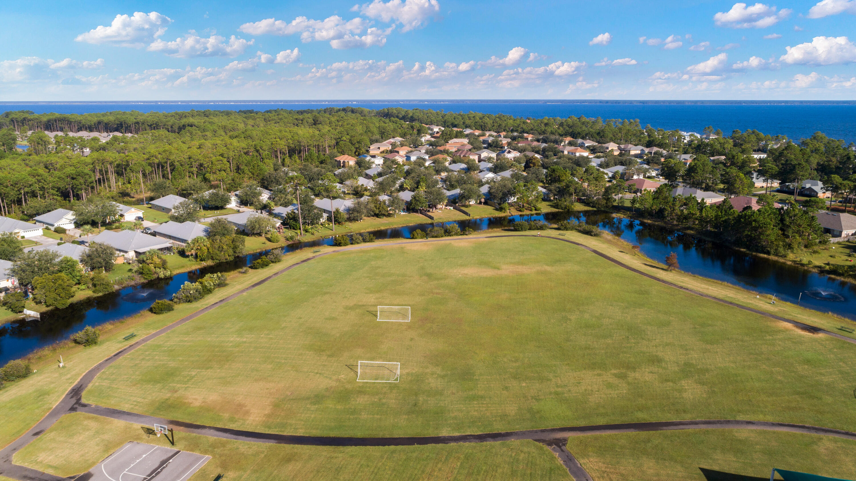 DRIFTWOOD ESTATES - Residential Lease