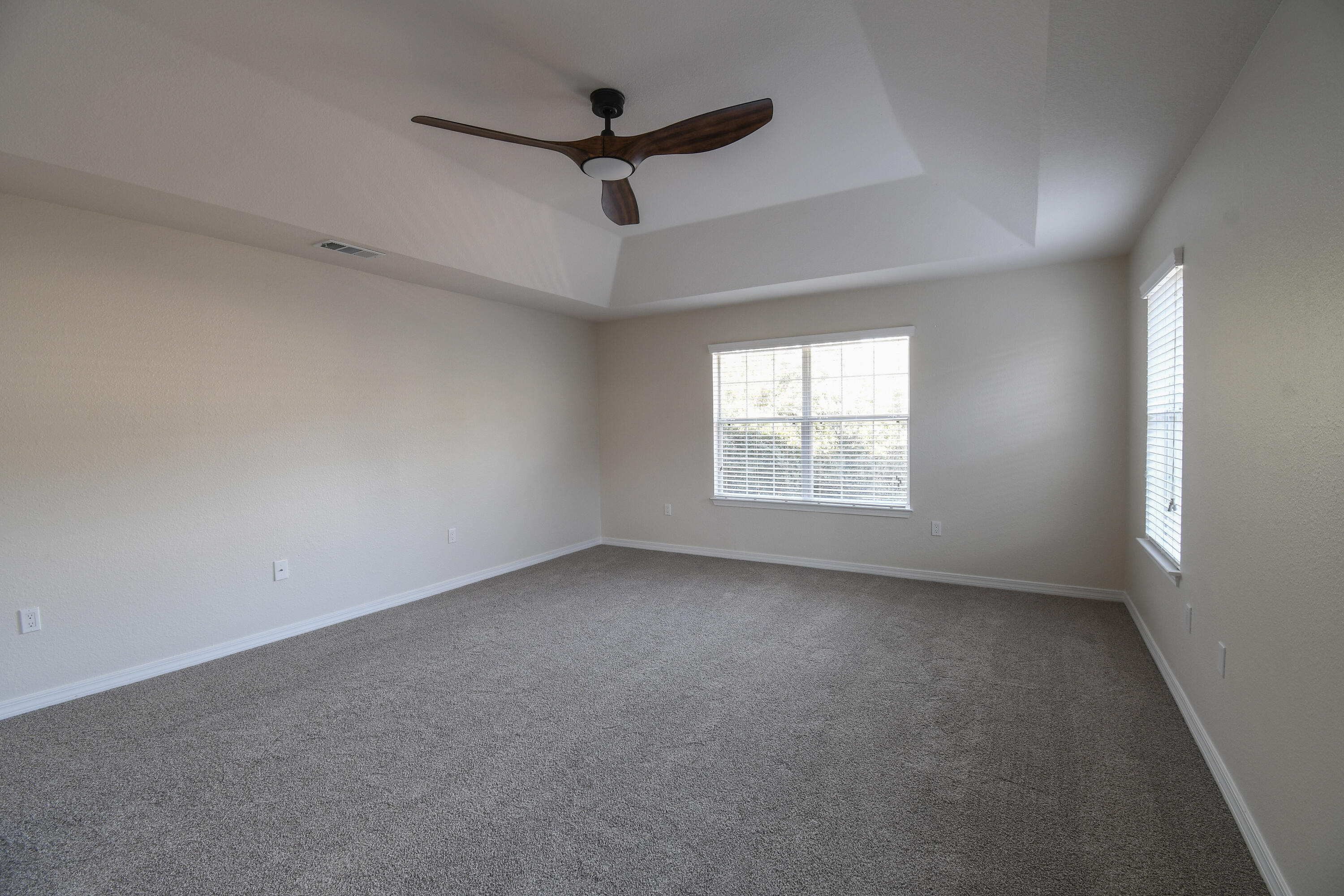 DRIFTWOOD ESTATES - Residential Lease