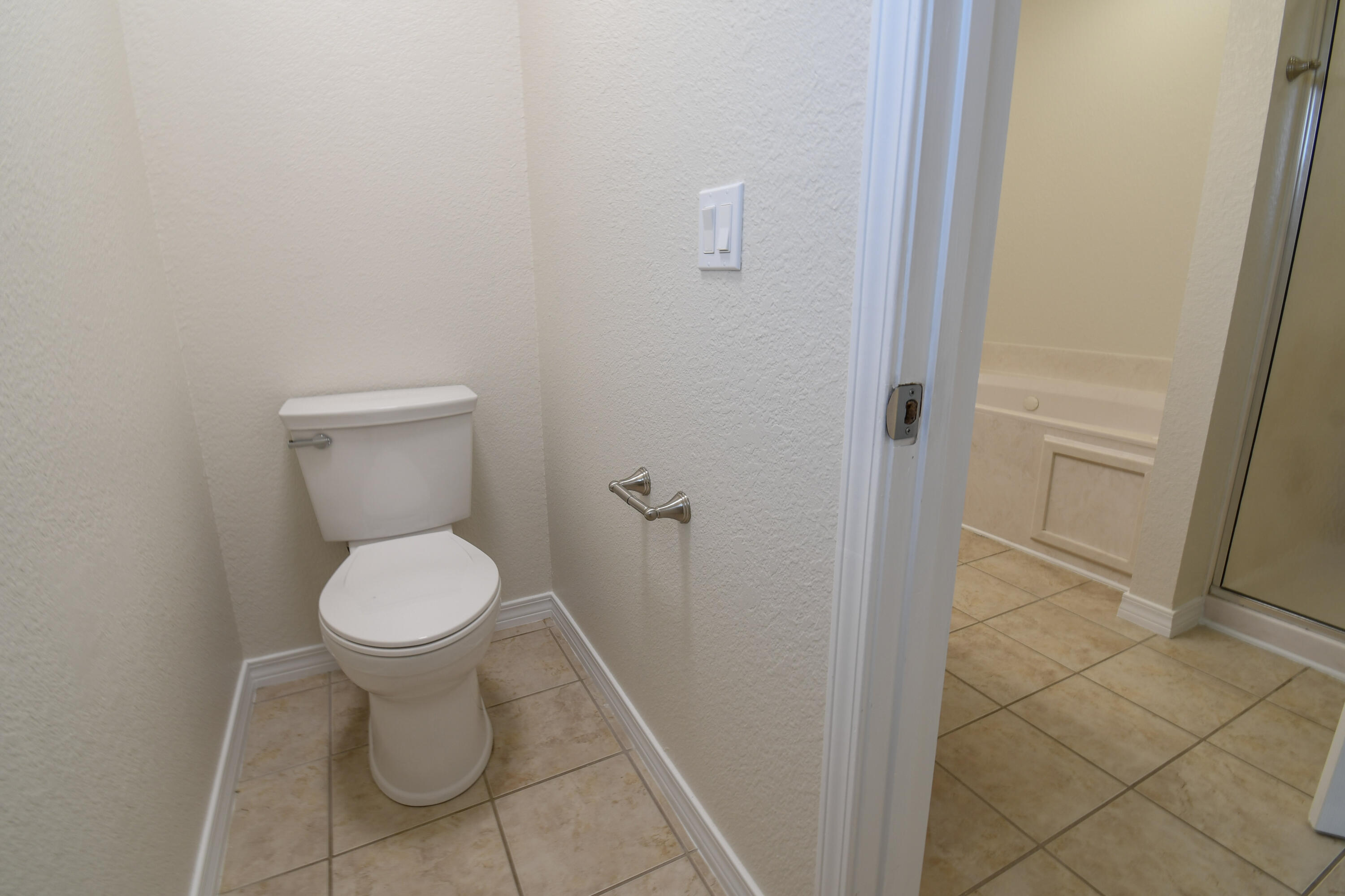 DRIFTWOOD ESTATES - Residential Lease