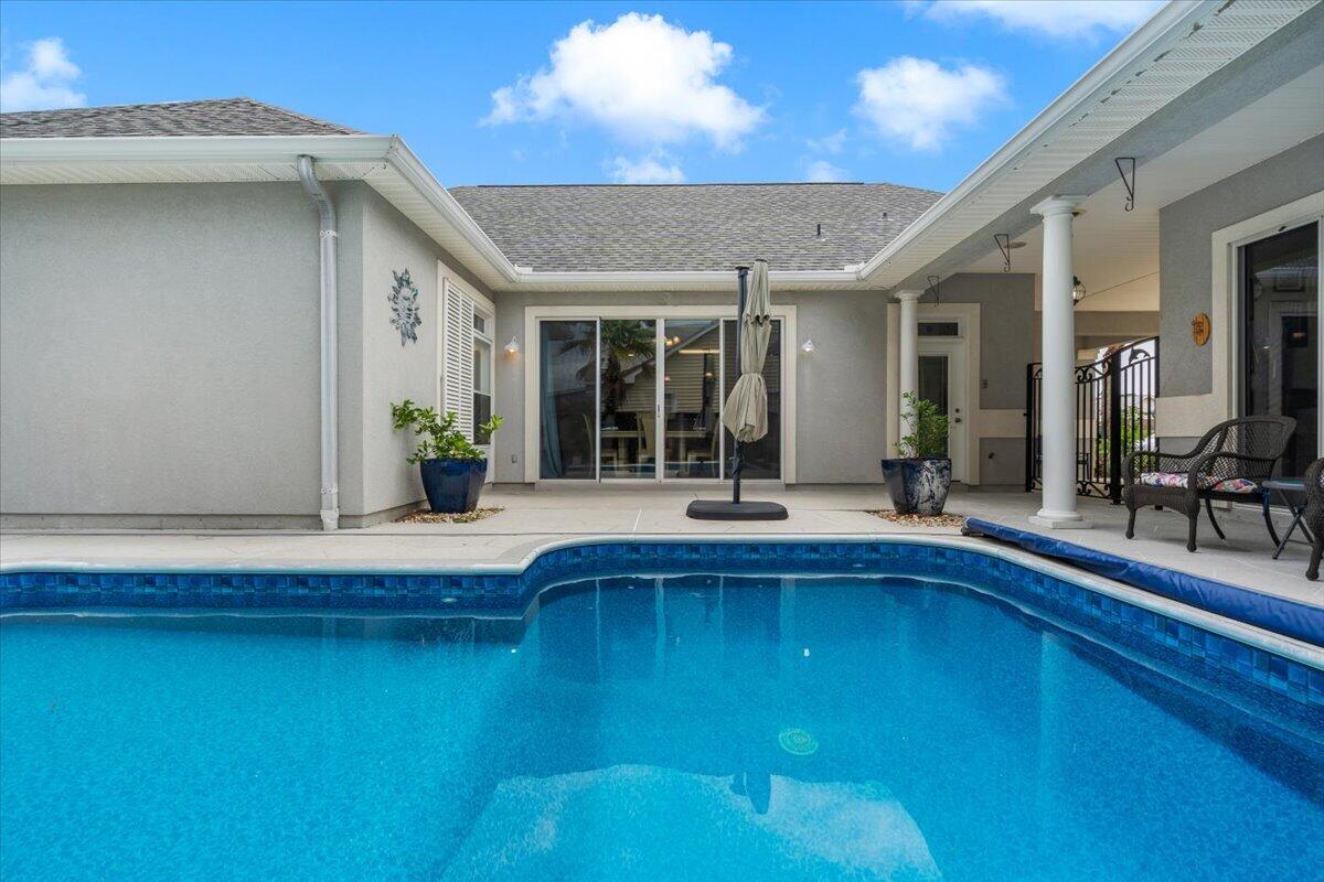 POLYNESIAN ISLANDS - Residential