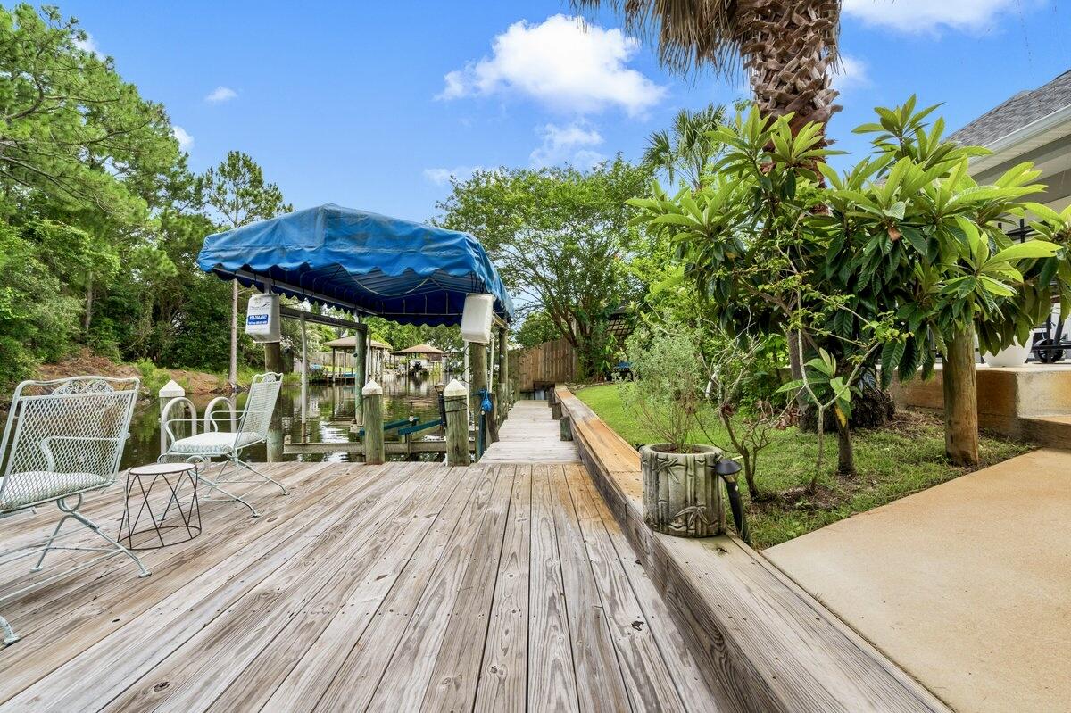 POLYNESIAN ISLANDS - Residential