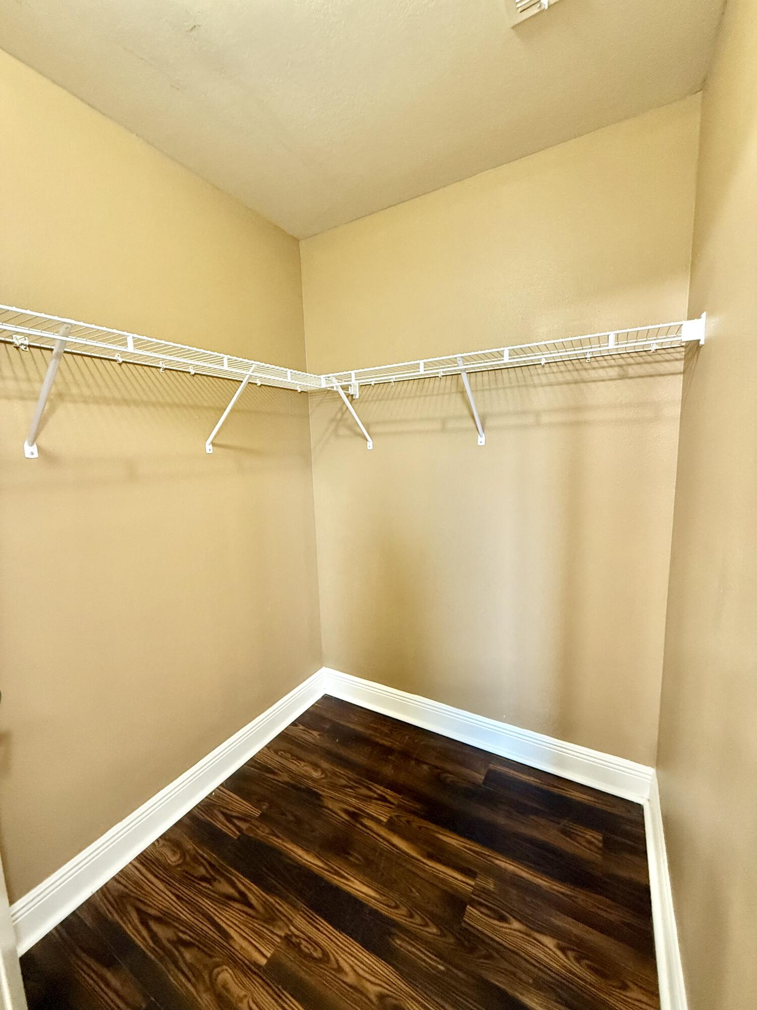 THOUSAND OAKS - Residential