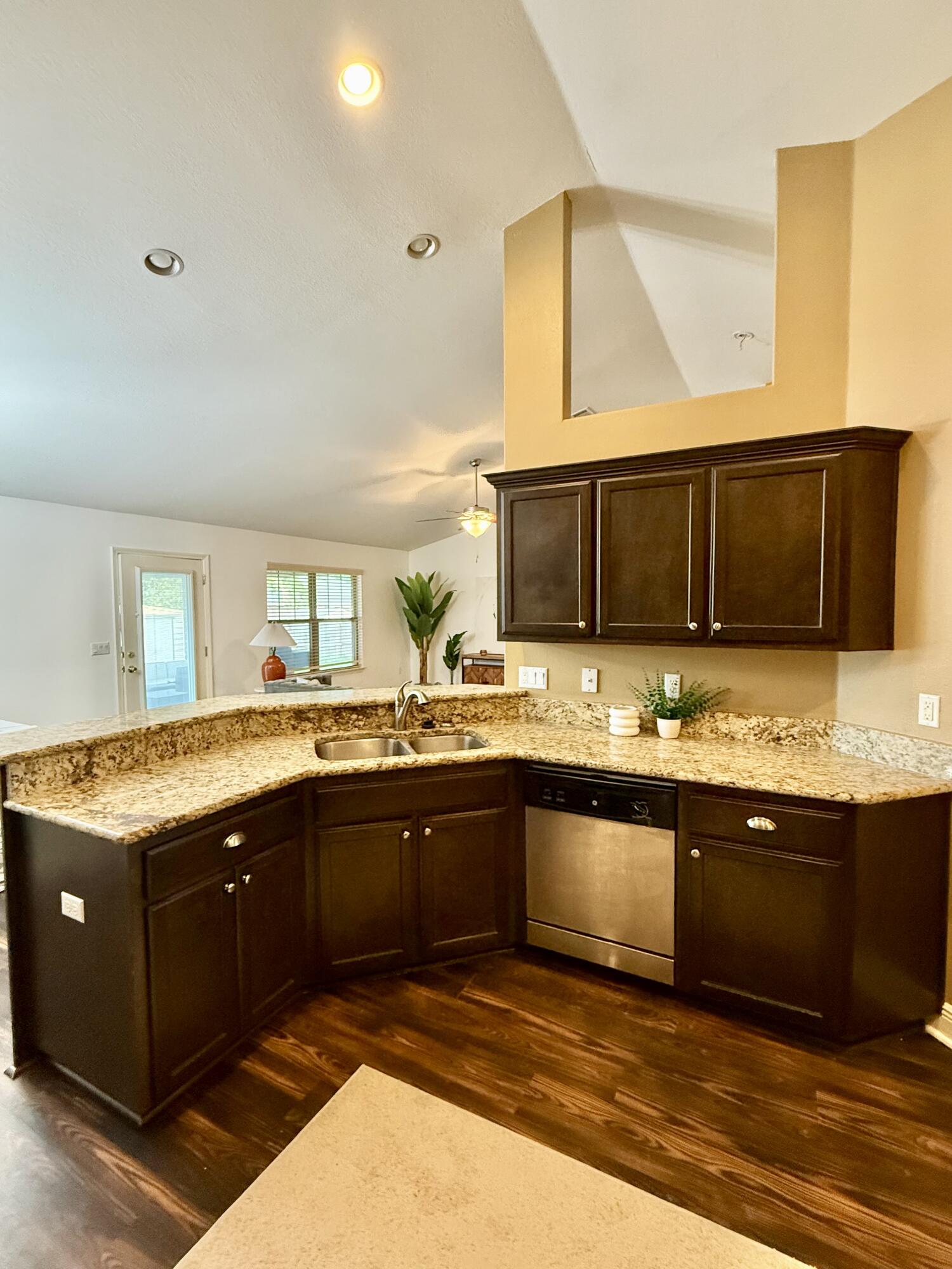 THOUSAND OAKS - Residential