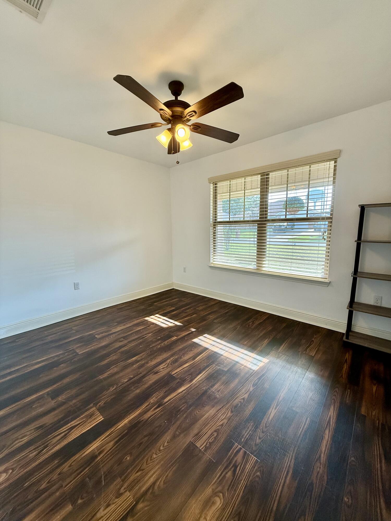 THOUSAND OAKS - Residential