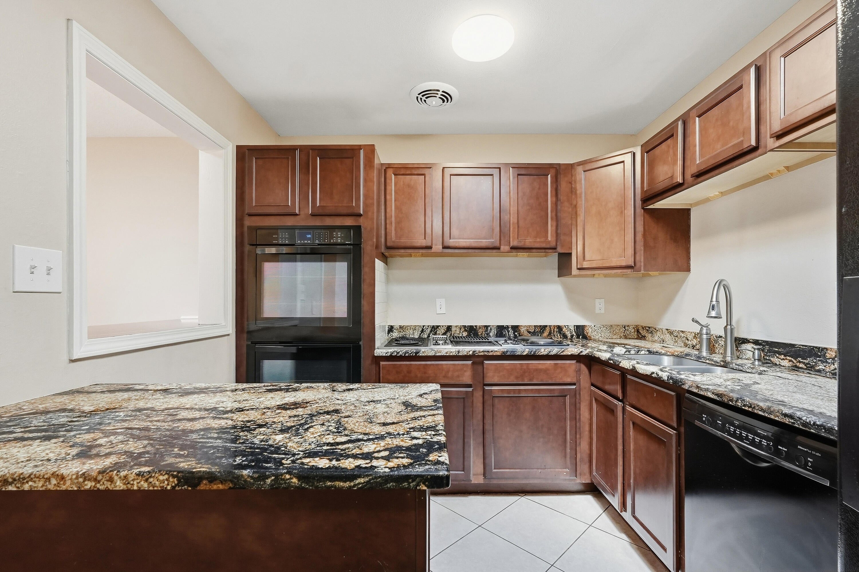 SANTASIA PARK 1ST ADDN - Residential Lease