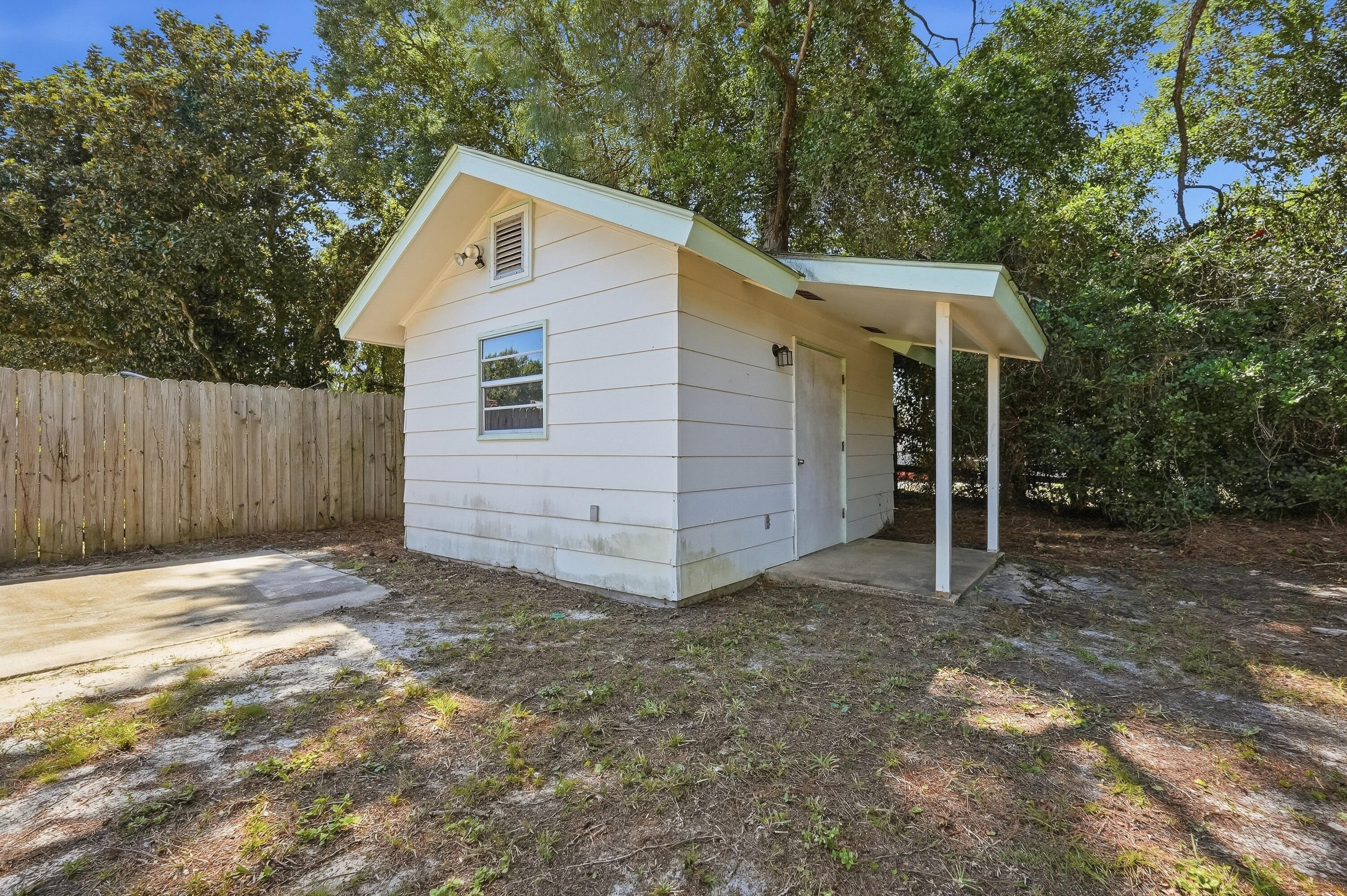 SANTASIA PARK 1ST ADDN - Residential Lease