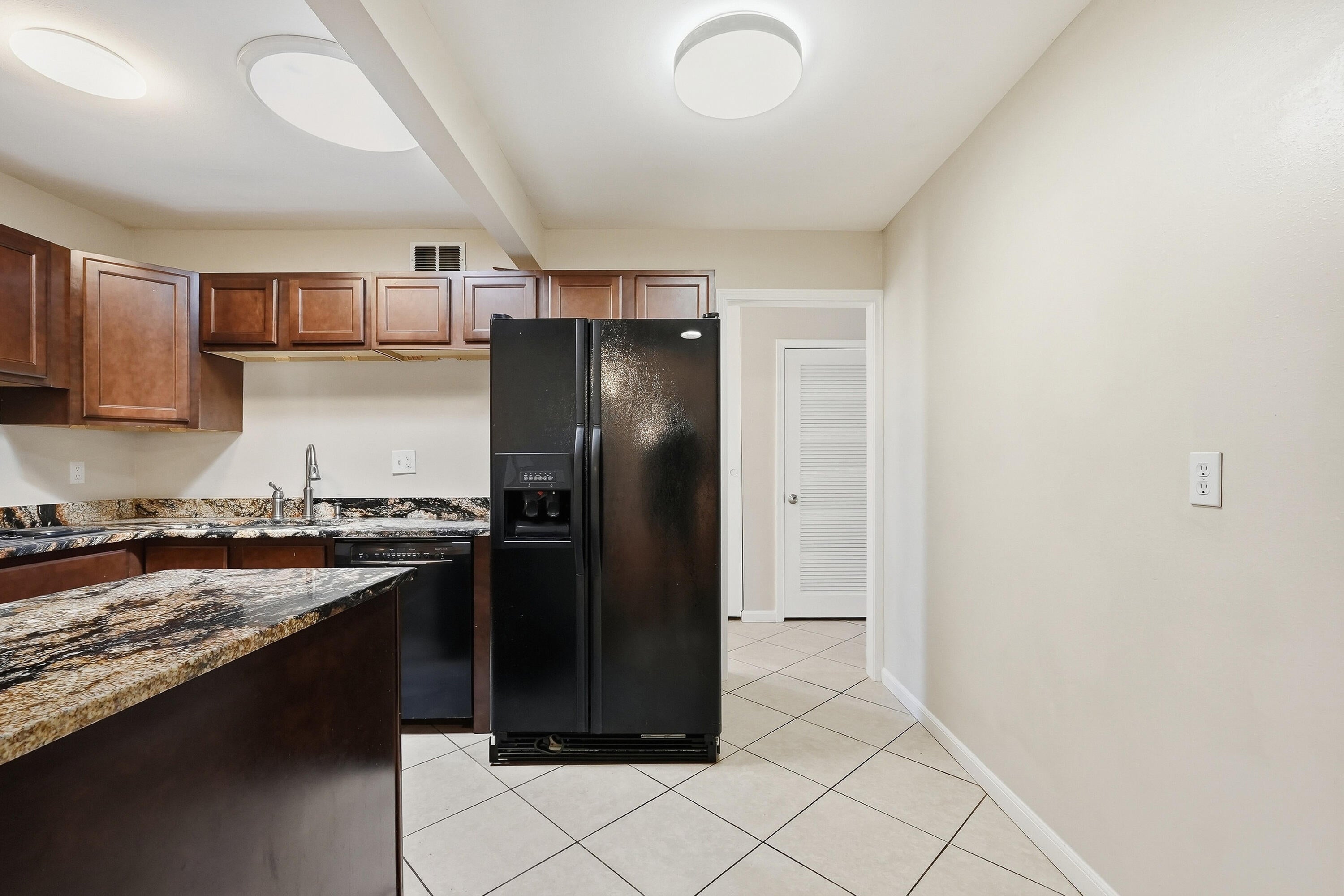 SANTASIA PARK 1ST ADDN - Residential Lease