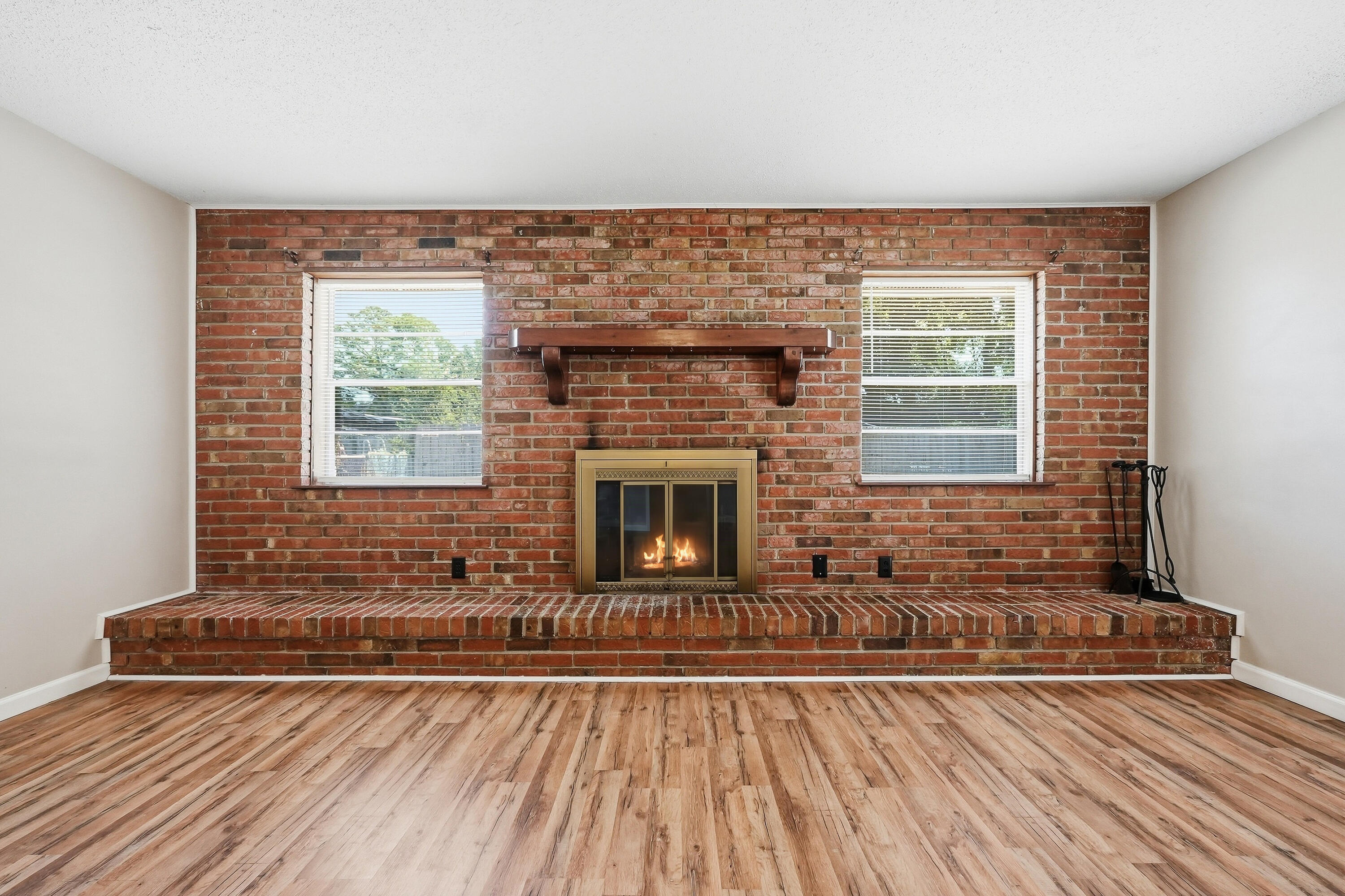 SANTASIA PARK 1ST ADDN - Residential Lease