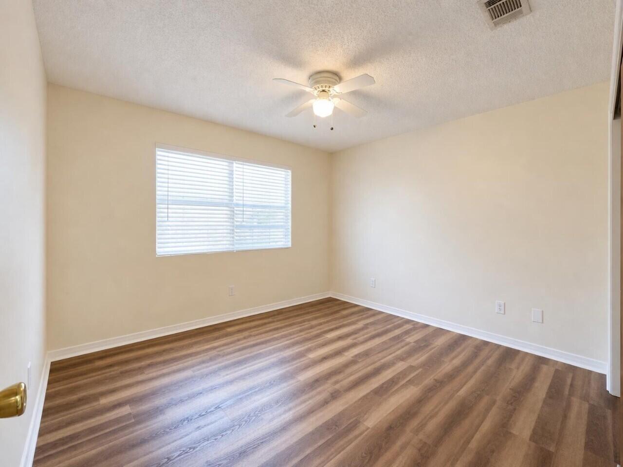 WELLINGTON MANOR - Residential Lease
