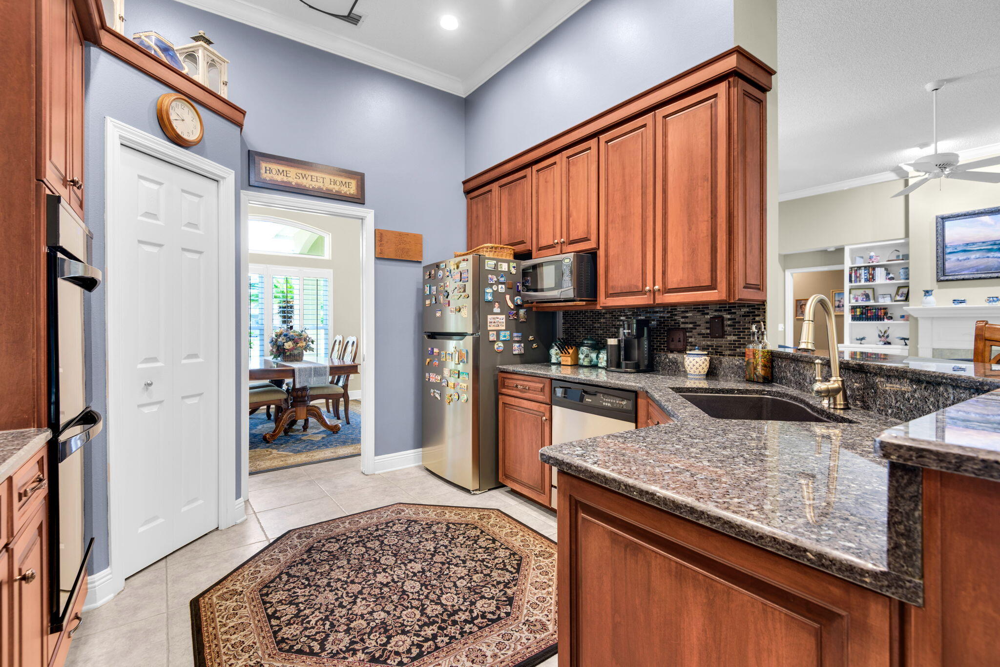 DANA POINTE - Residential