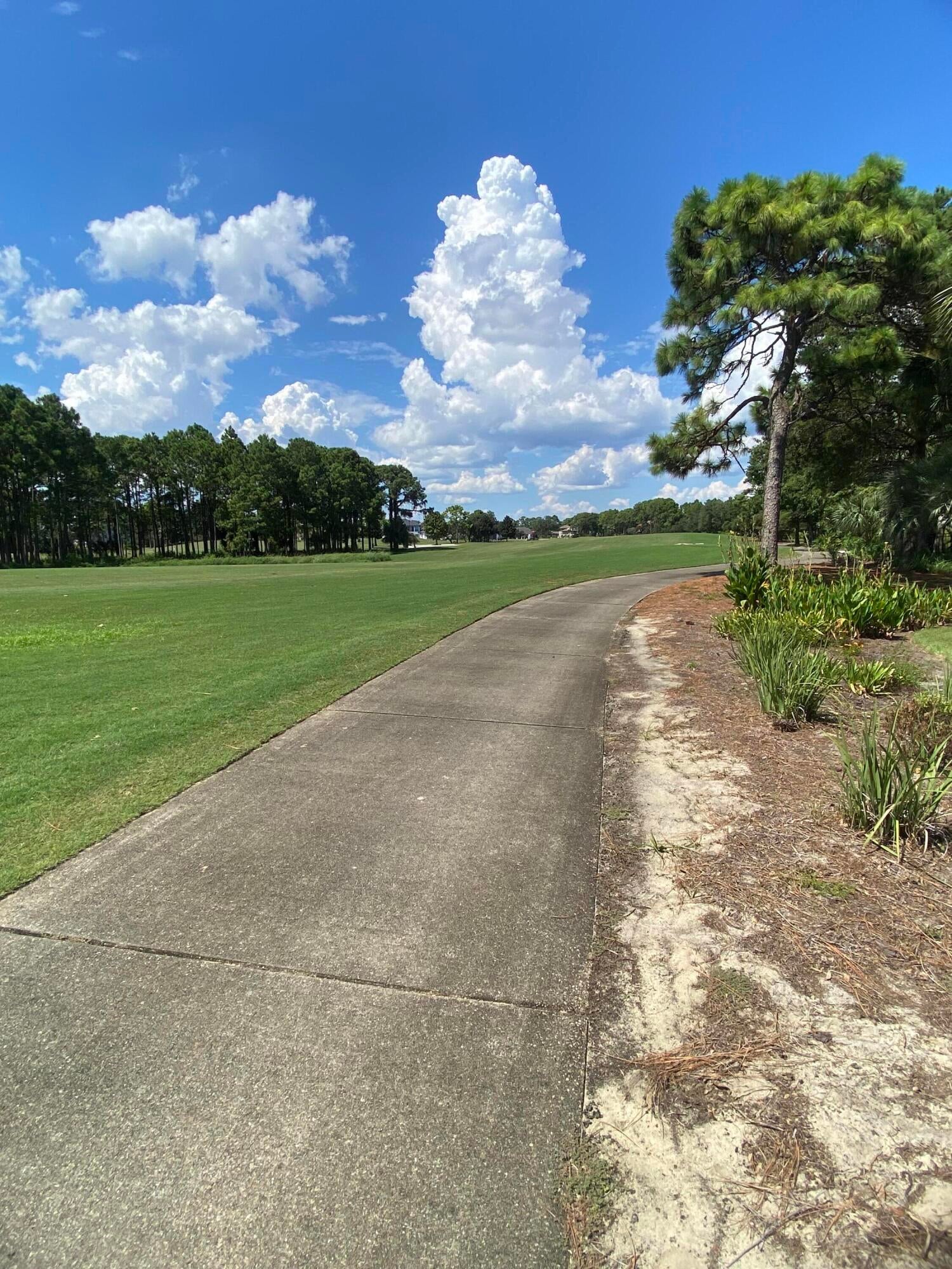 CALUSA BAY S/D - Land