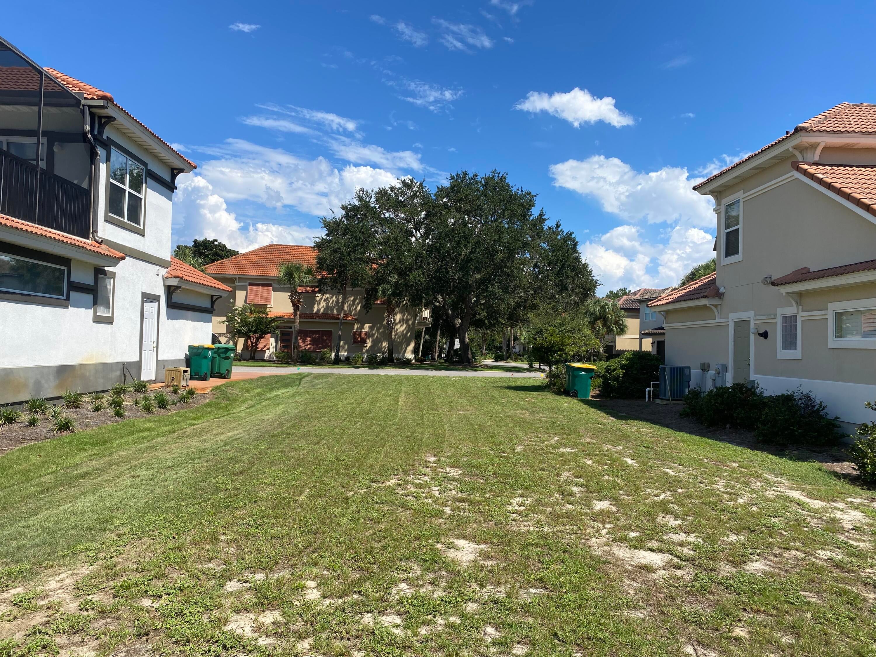 CALUSA BAY S/D - Land