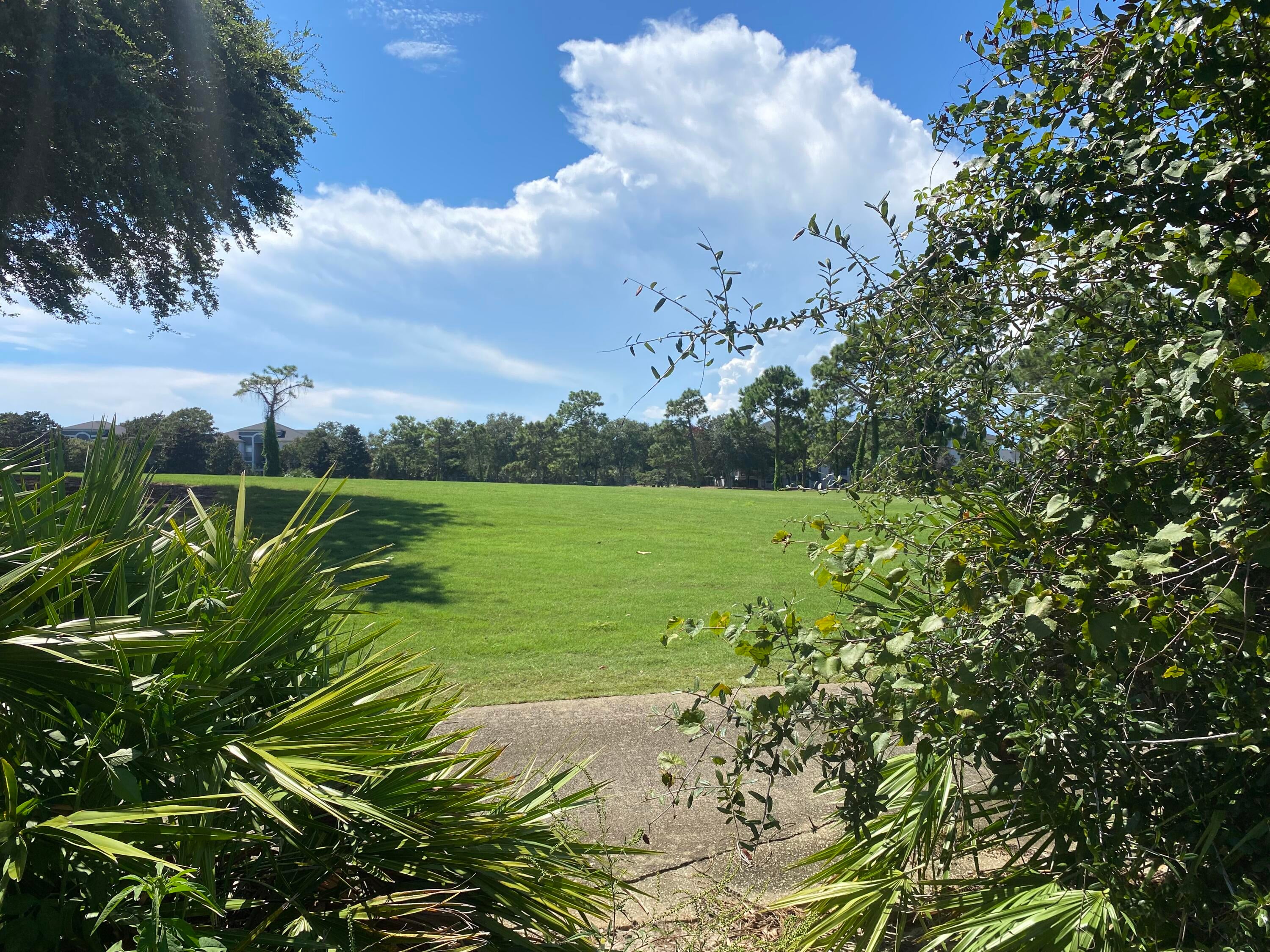 CALUSA BAY S/D - Land