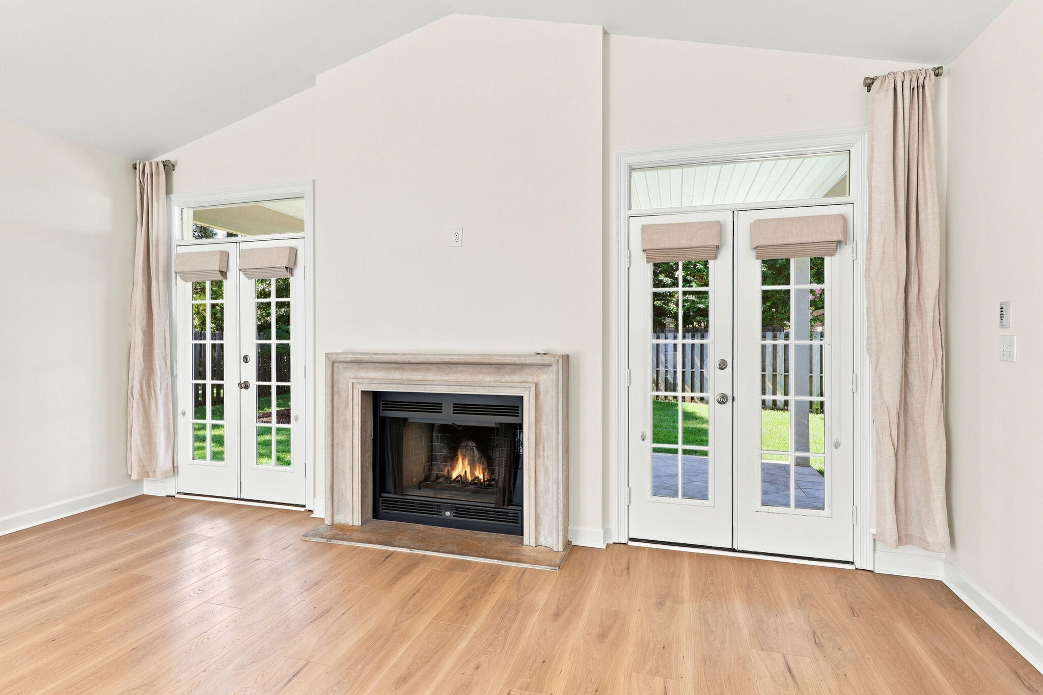BAYSIDE - Residential