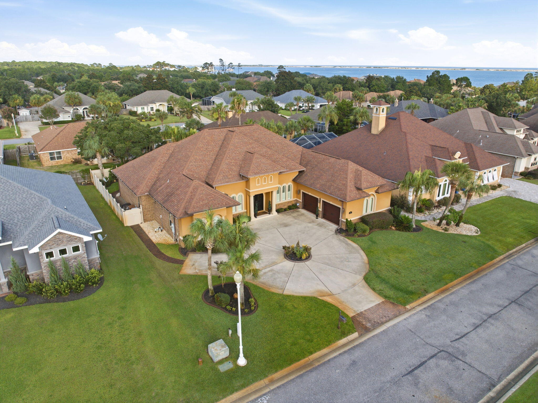 LA FONTAINE PHASE II - Residential