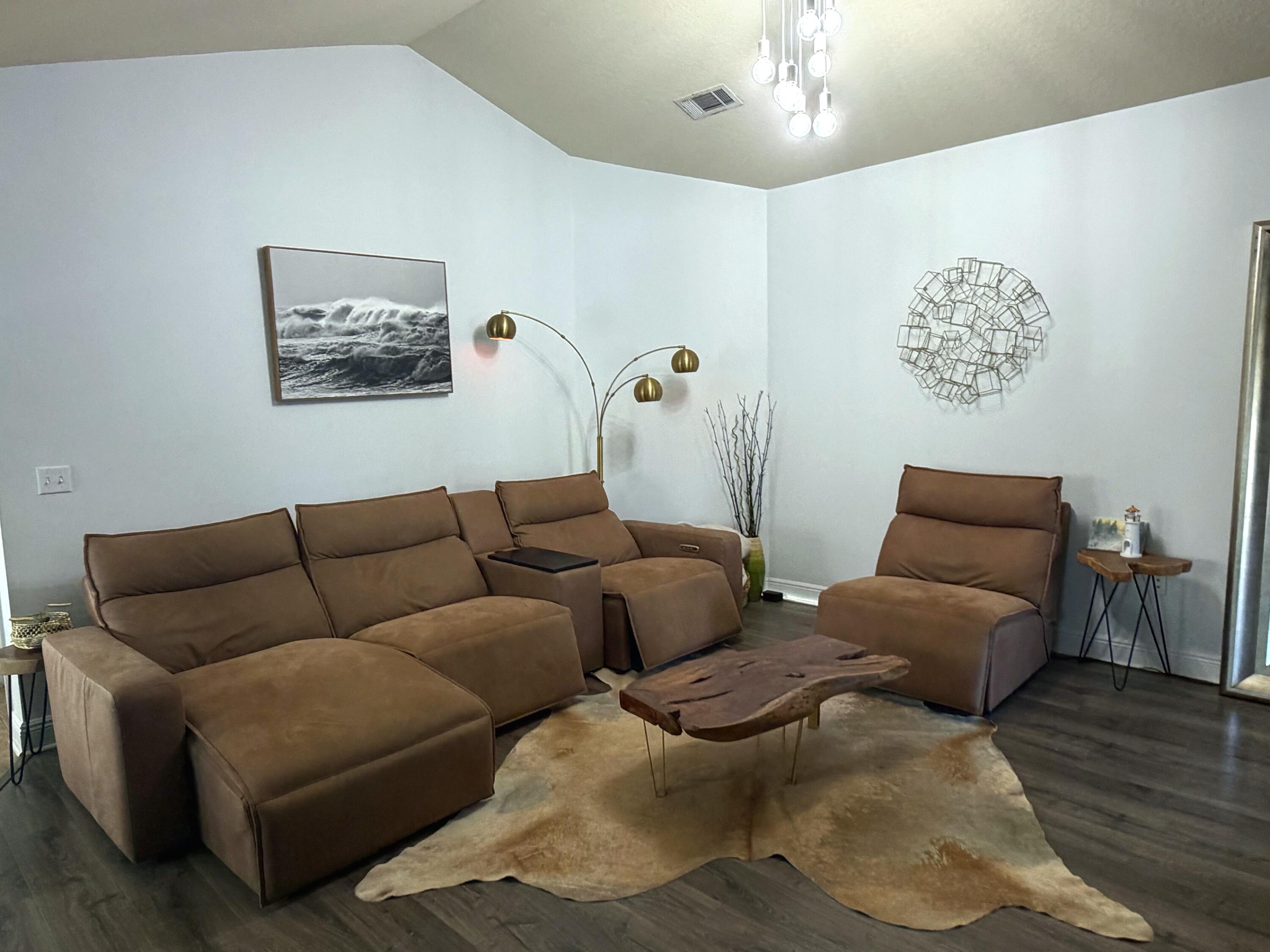 DRIFTWOOD ESTATES - Residential