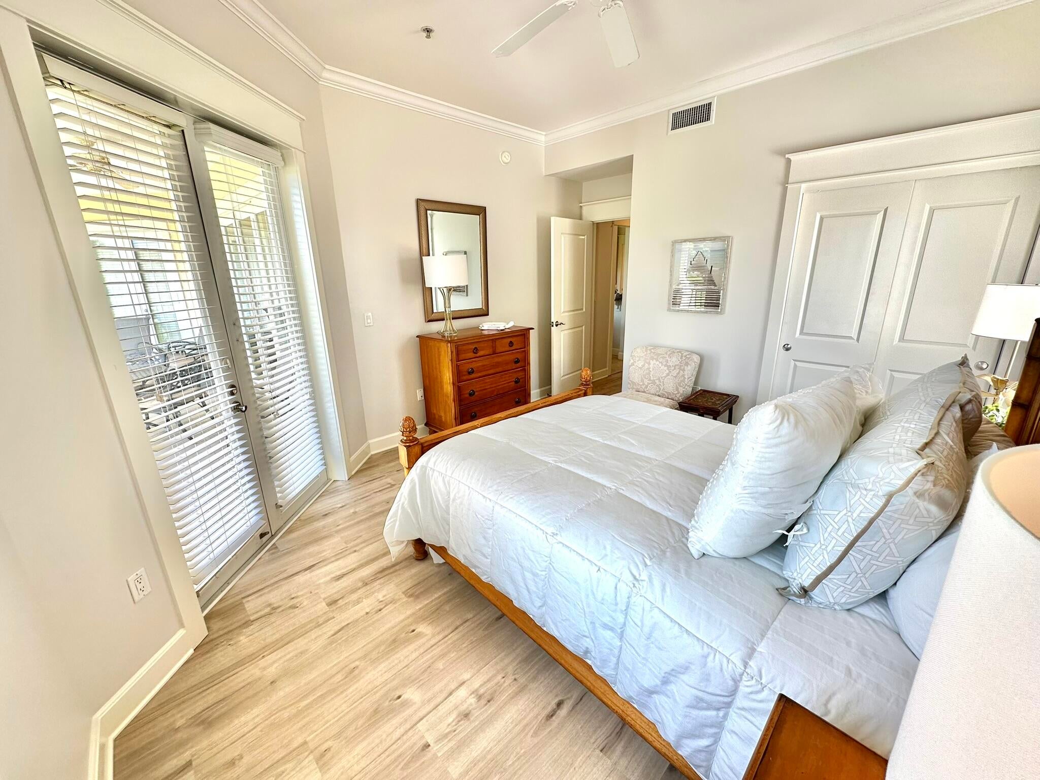 PINE RIDGE VILLAS - Residential