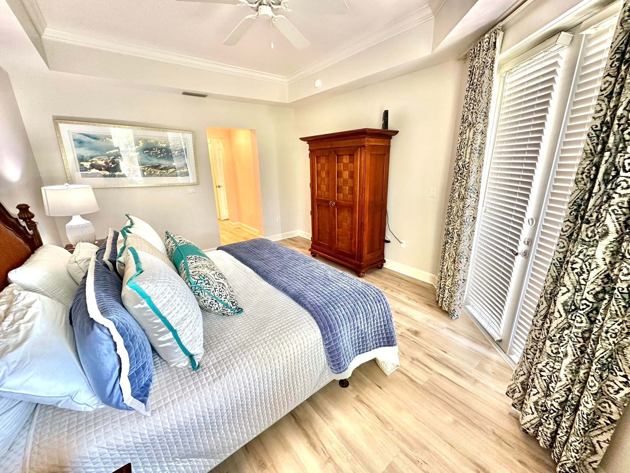 PINE RIDGE VILLAS - Residential