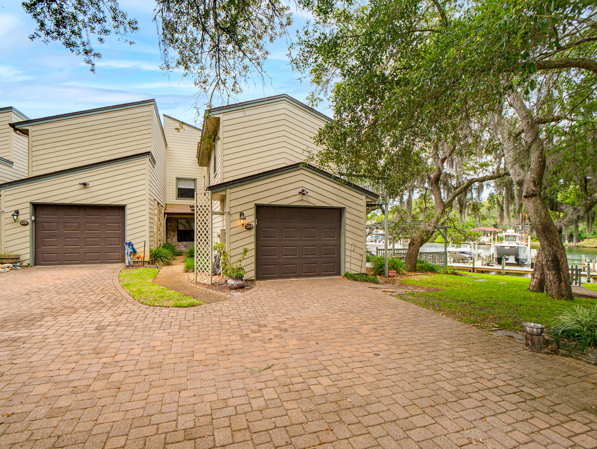 KIDD BAYOU OAKS - Residential
