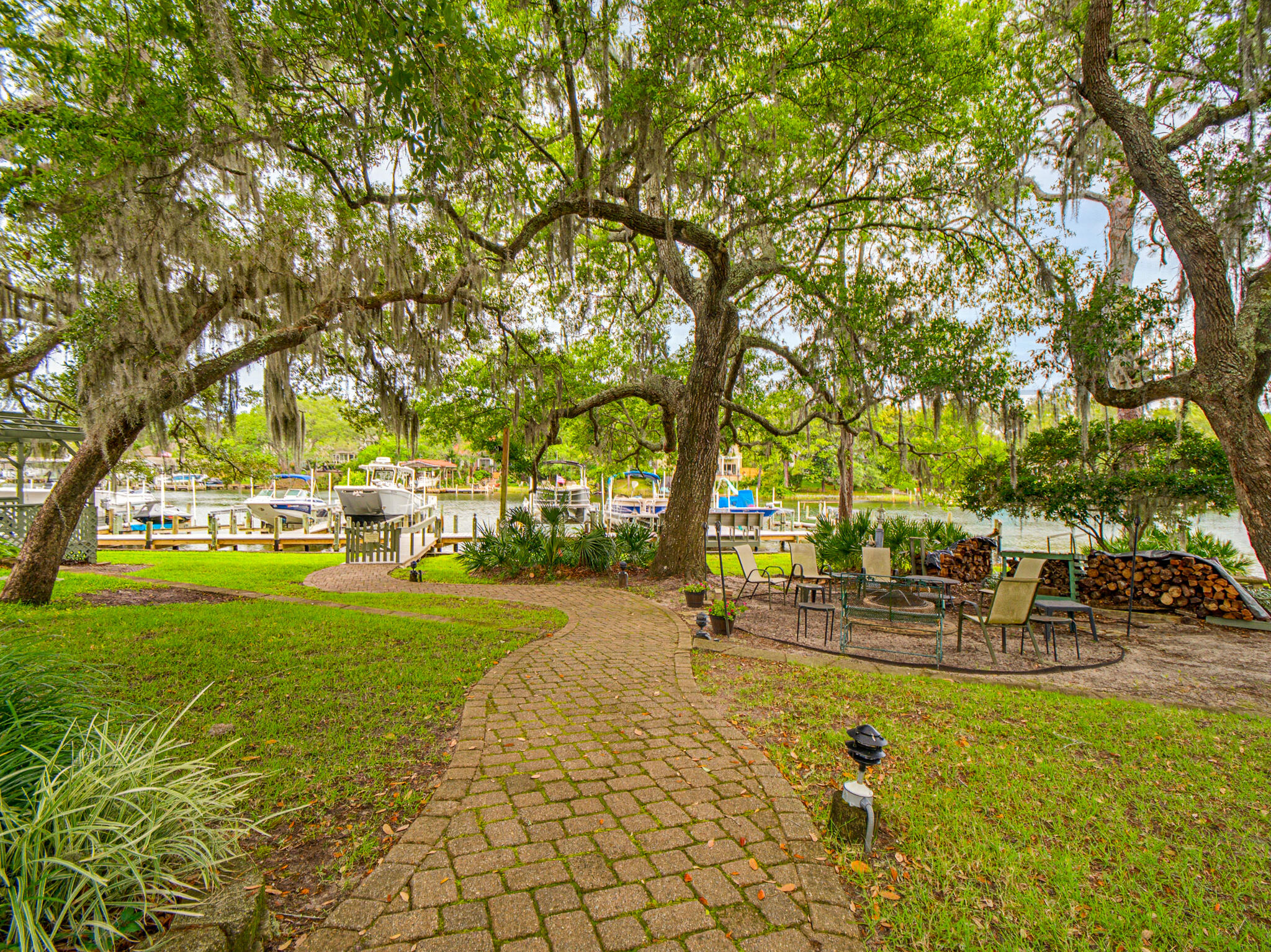 KIDD BAYOU OAKS - Residential
