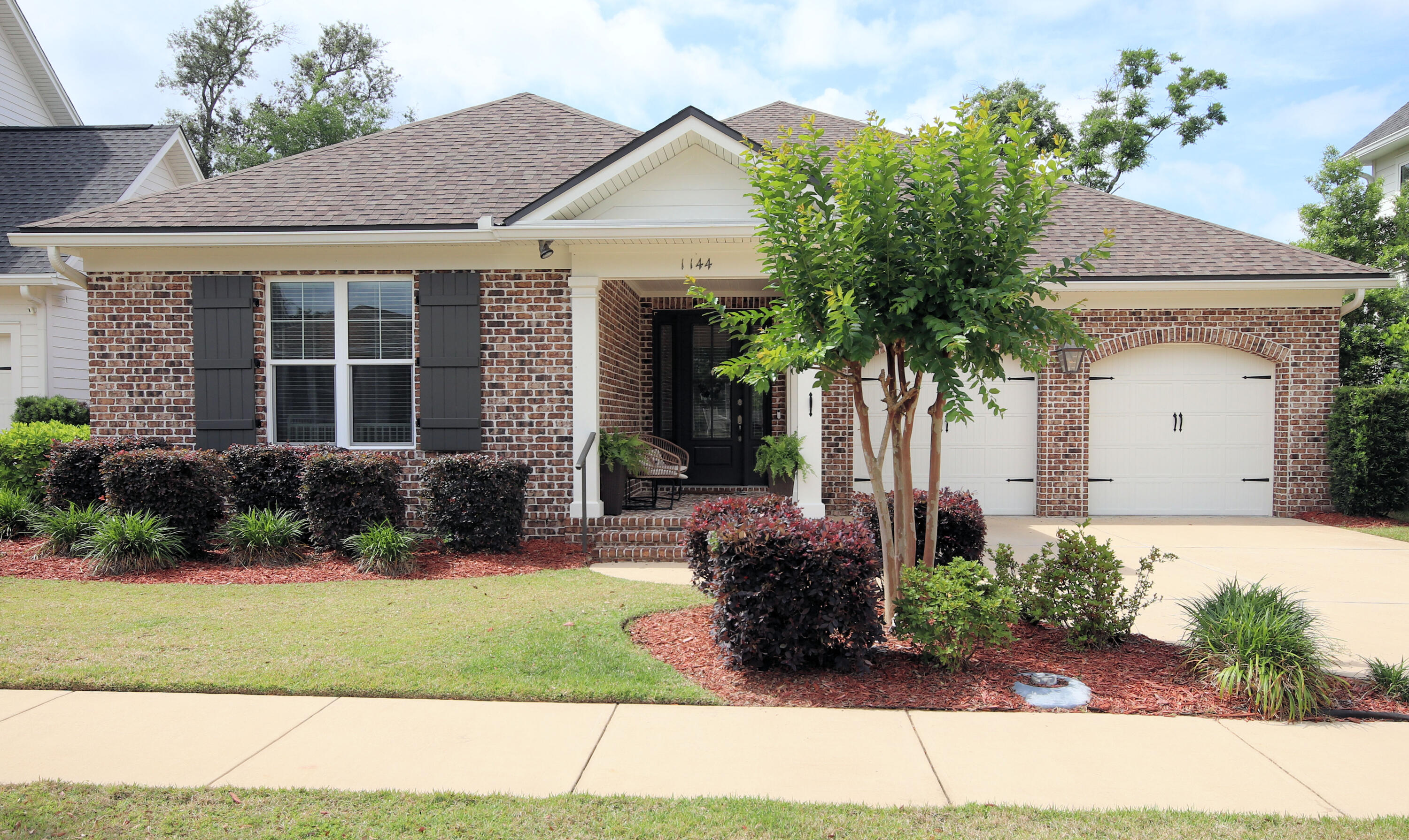 Seller offering 10k in closing costs. This Beautiful one-story Craftsman-style home by Huff Homes in the highly desirable Deer Moss Creek community checks all the boxes. Open floor plan features 3 bedrooms, 2.5 bathrooms, and spacious living areas. Enjoy ultimate relaxation on the screened back porch. For peace of mind, the property features a natural gas whole-home generator. Deer Moss Creek residents enjoy premium amenities, including a stunning community pool only a few blocks away. A perfect blend of style, comfort, and convenience in a sought-after neighborhood! 15 min drive to Eglin AFB, 15 Minute to Destin Beaches.