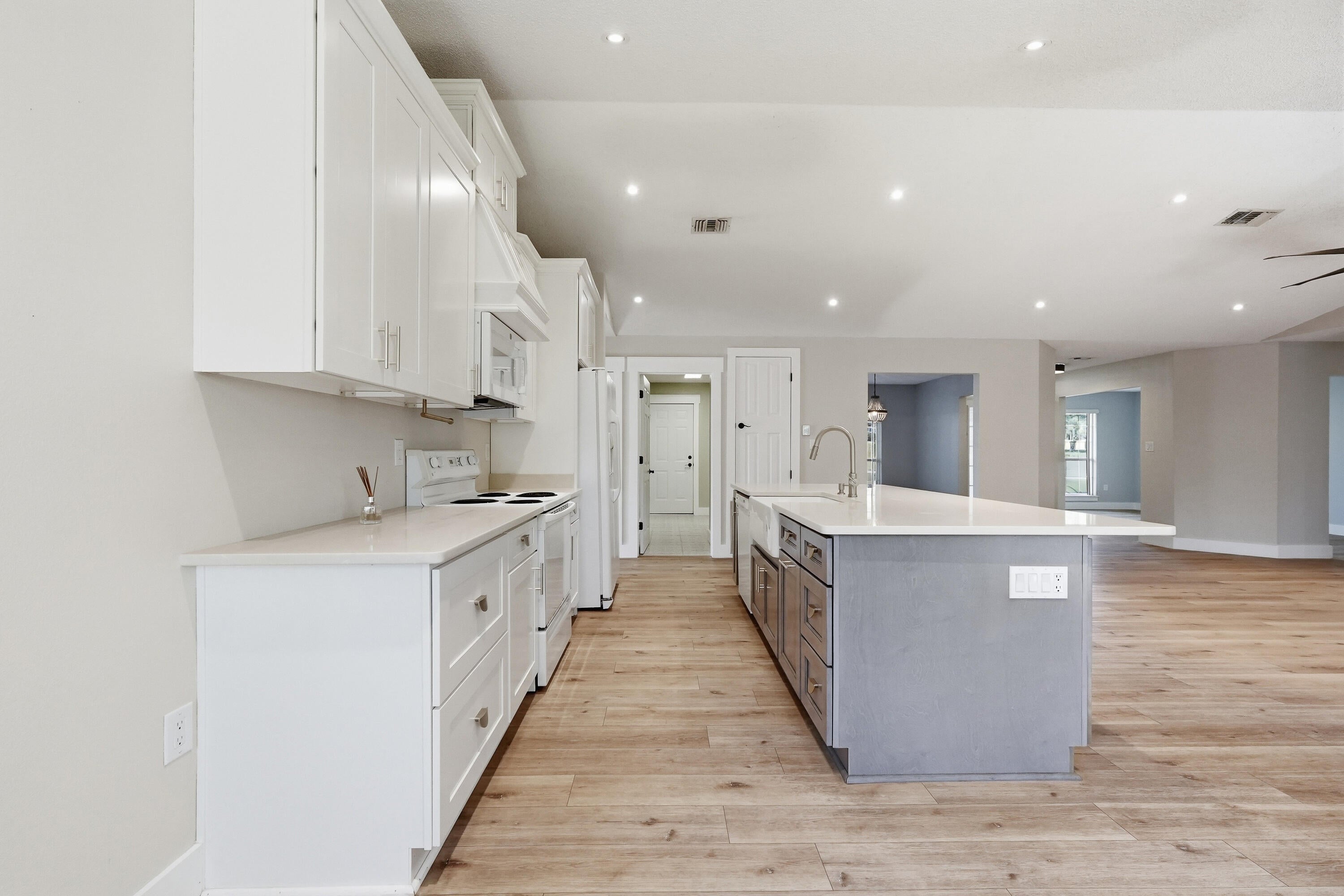 FOXWOOD ADDITION S/D - Residential Lease
