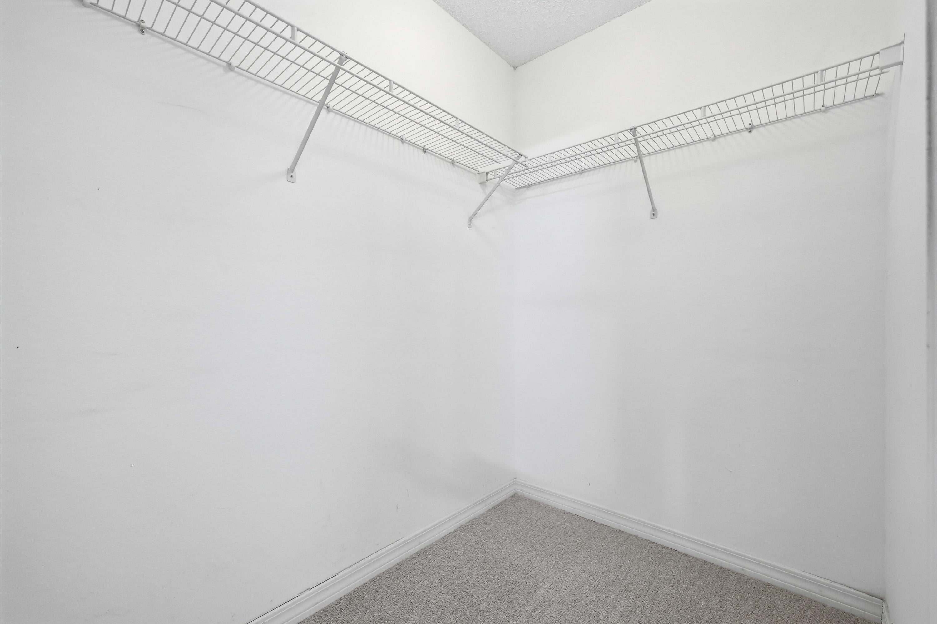 FOXWOOD ADDITION S/D - Residential Lease