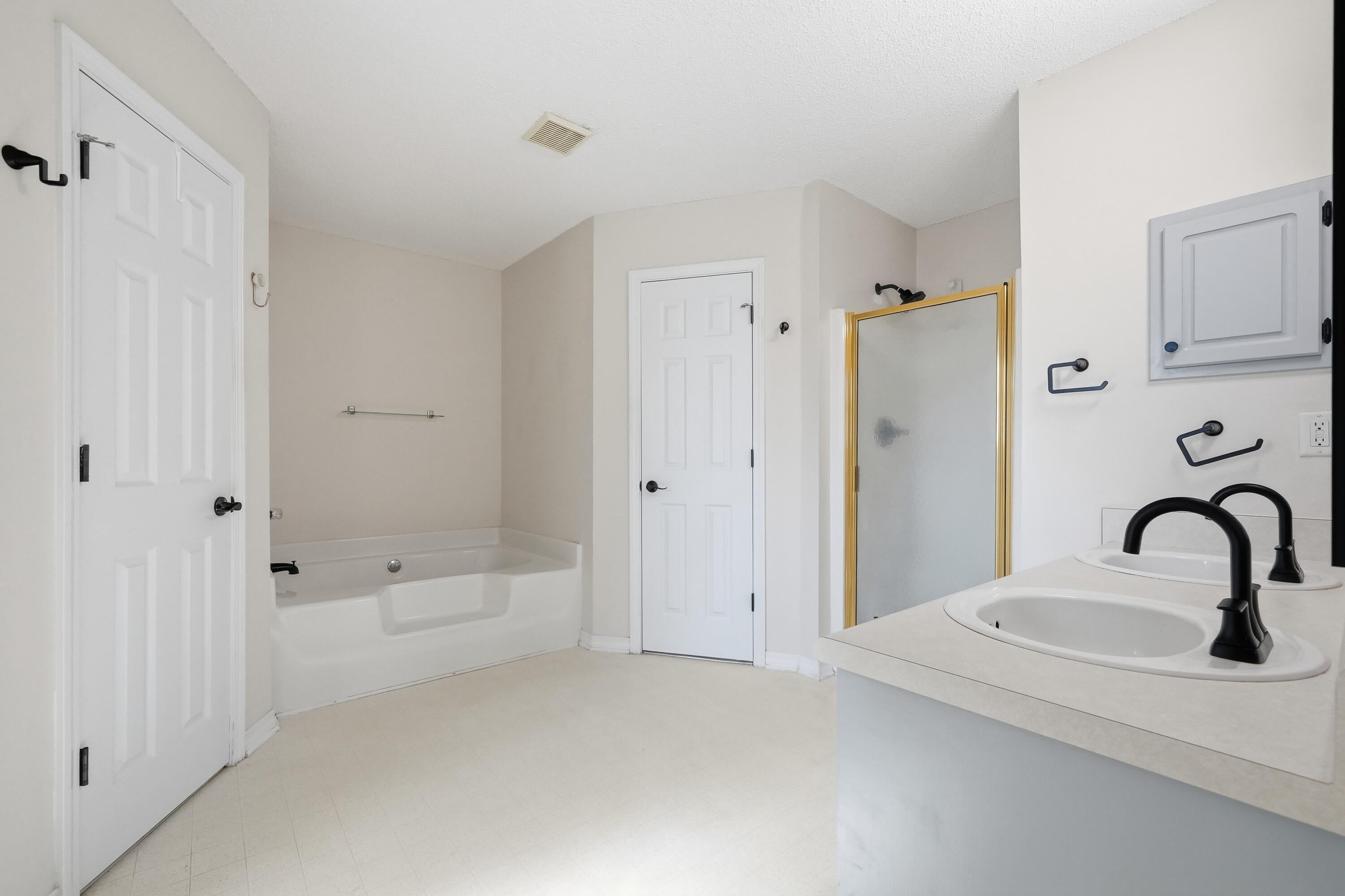 FOXWOOD ADDITION S/D - Residential Lease