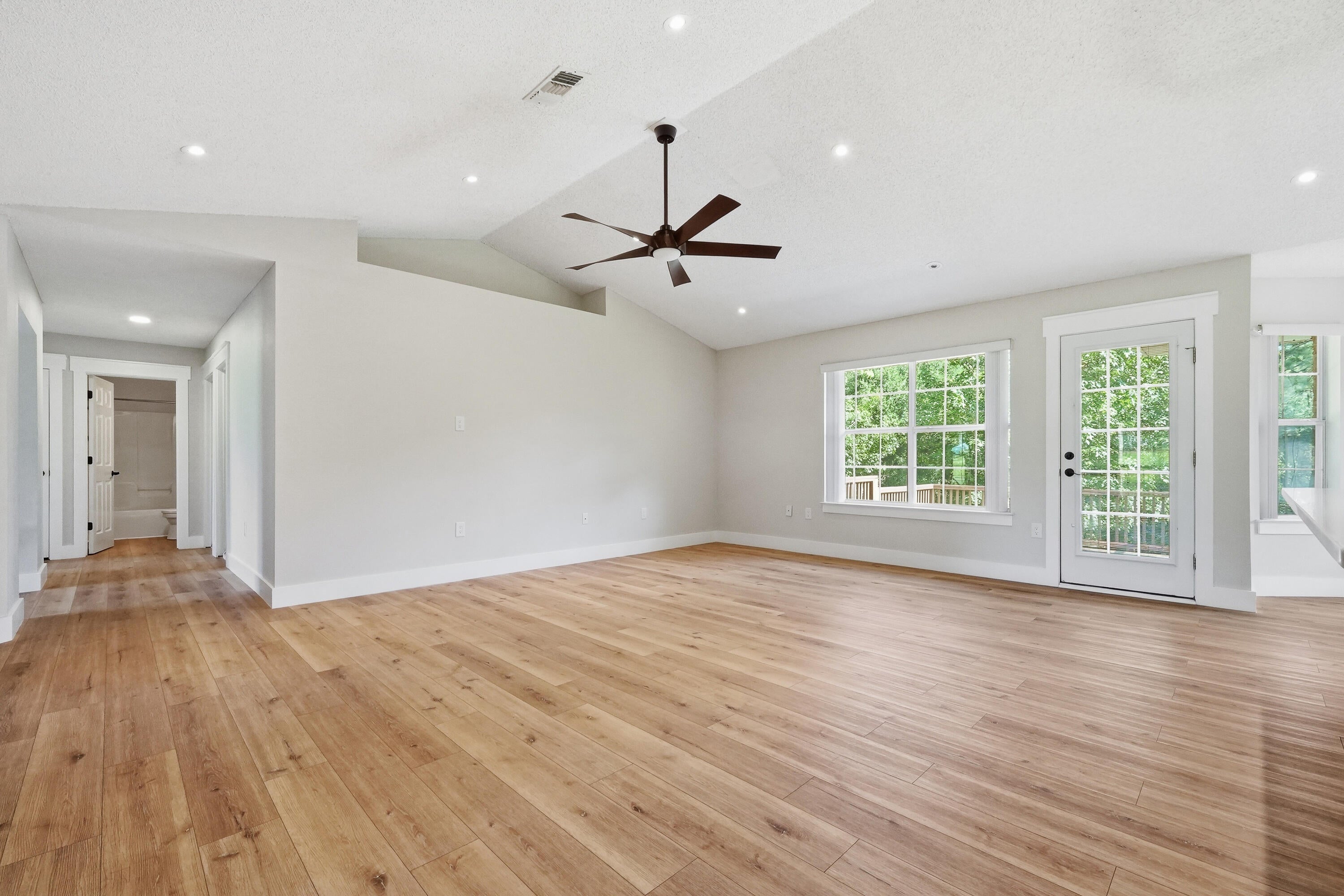 FOXWOOD ADDITION S/D - Residential Lease