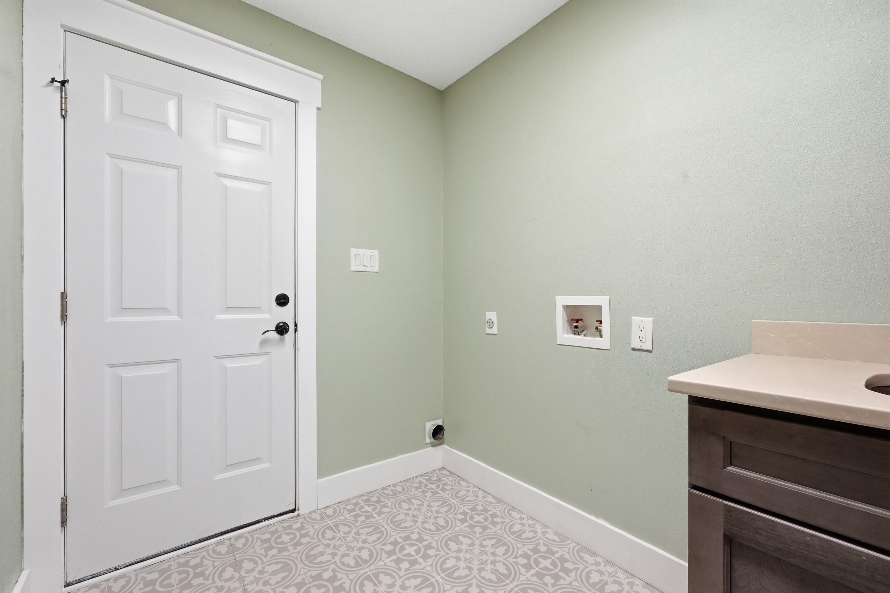 FOXWOOD ADDITION S/D - Residential Lease