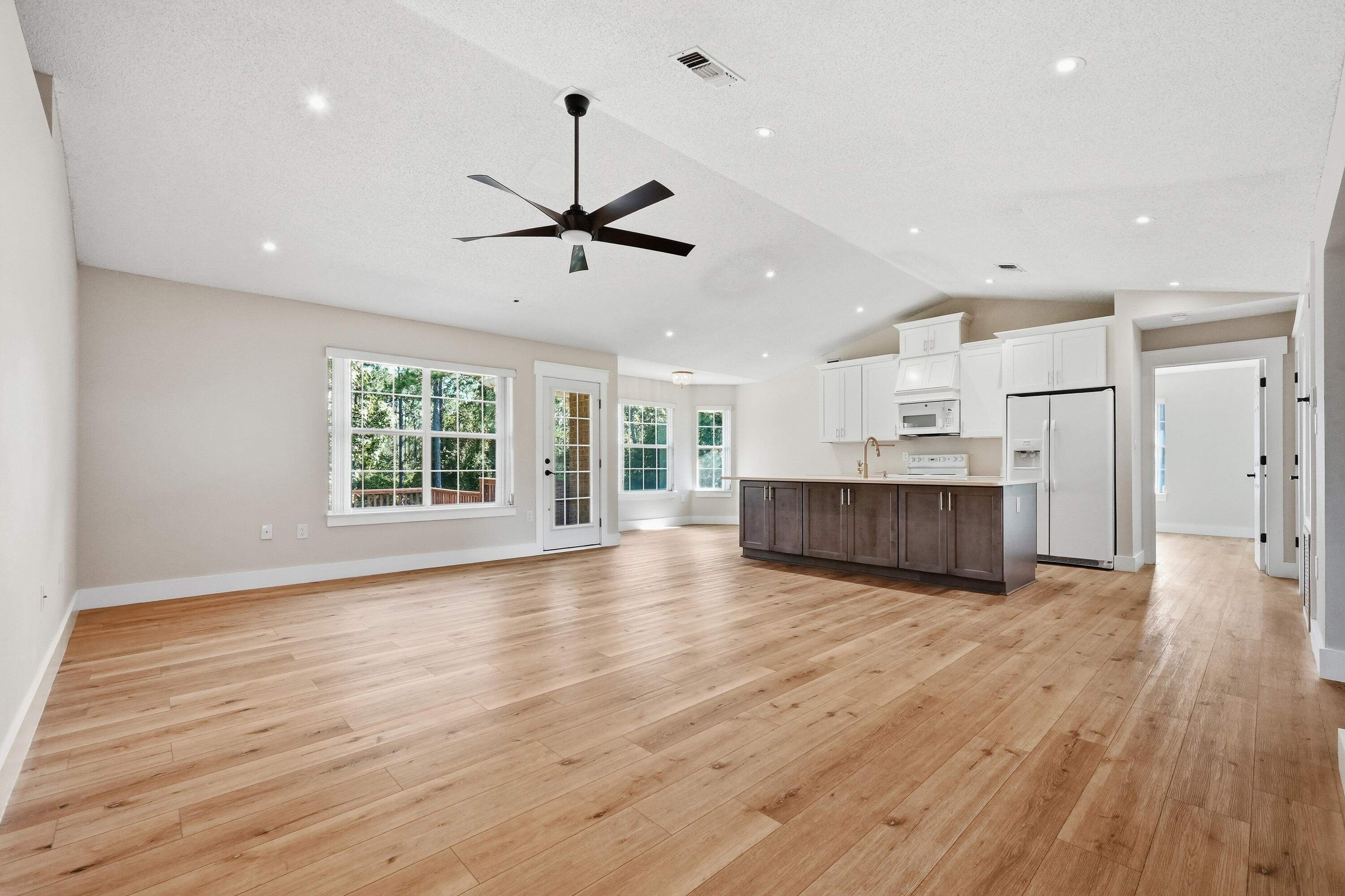 FOXWOOD ADDITION S/D - Residential Lease