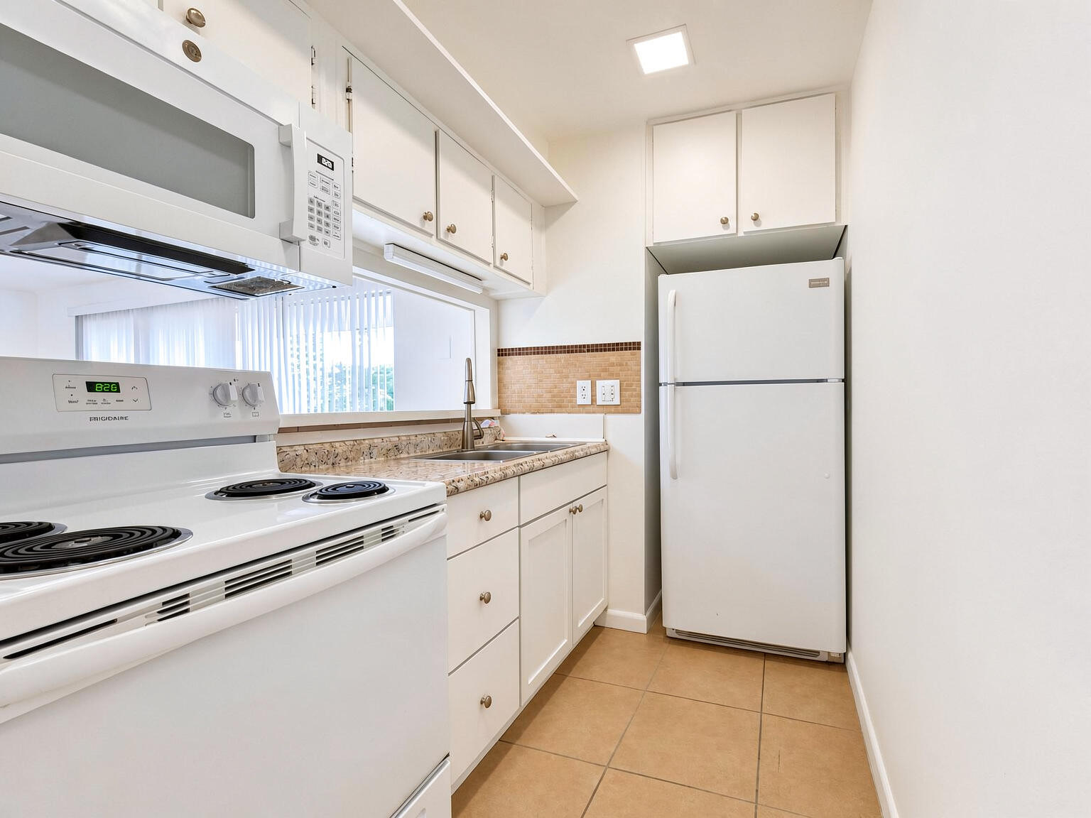 SPANISH VILLAS CONDO - Residential Lease