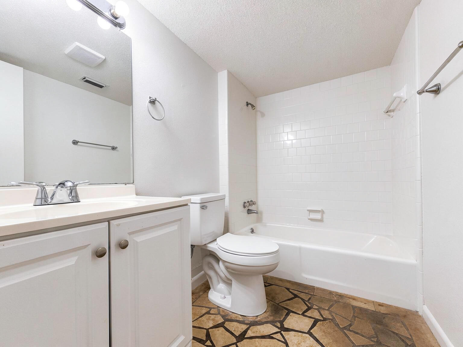 SPANISH VILLAS CONDO - Residential Lease