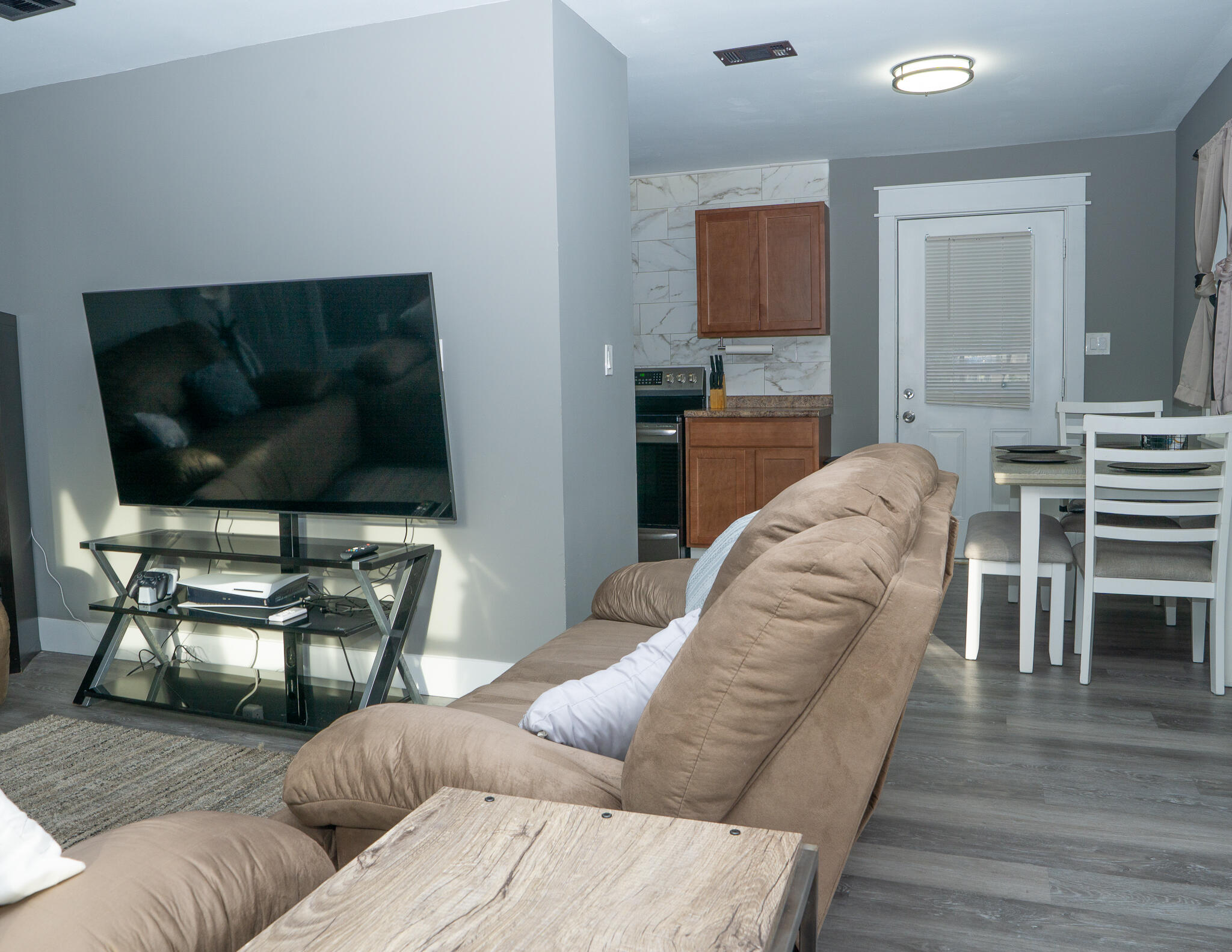 VESTA HEIGHTS 1ST ADDN - Residential
