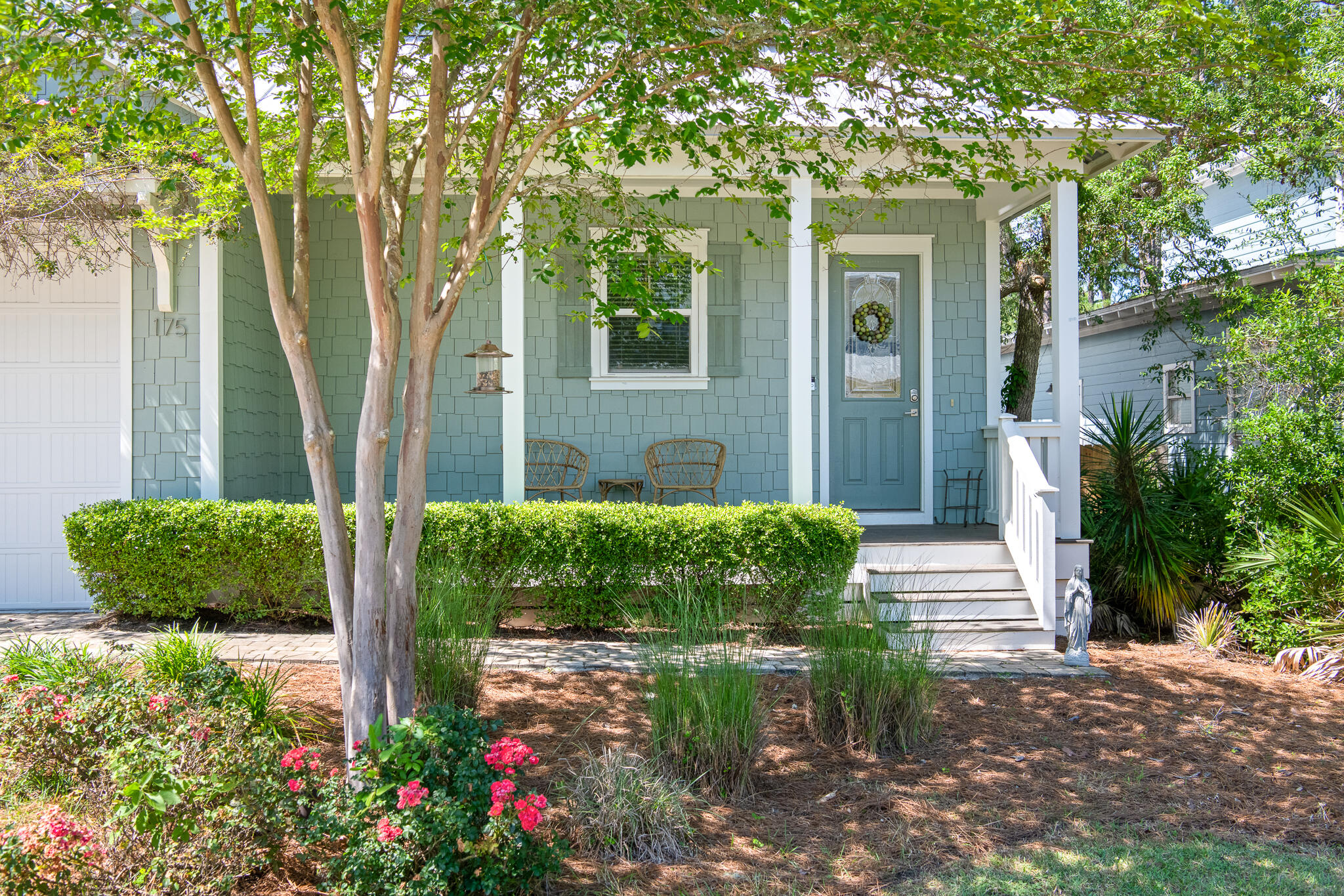 MAGNOLIA BEACH - Residential