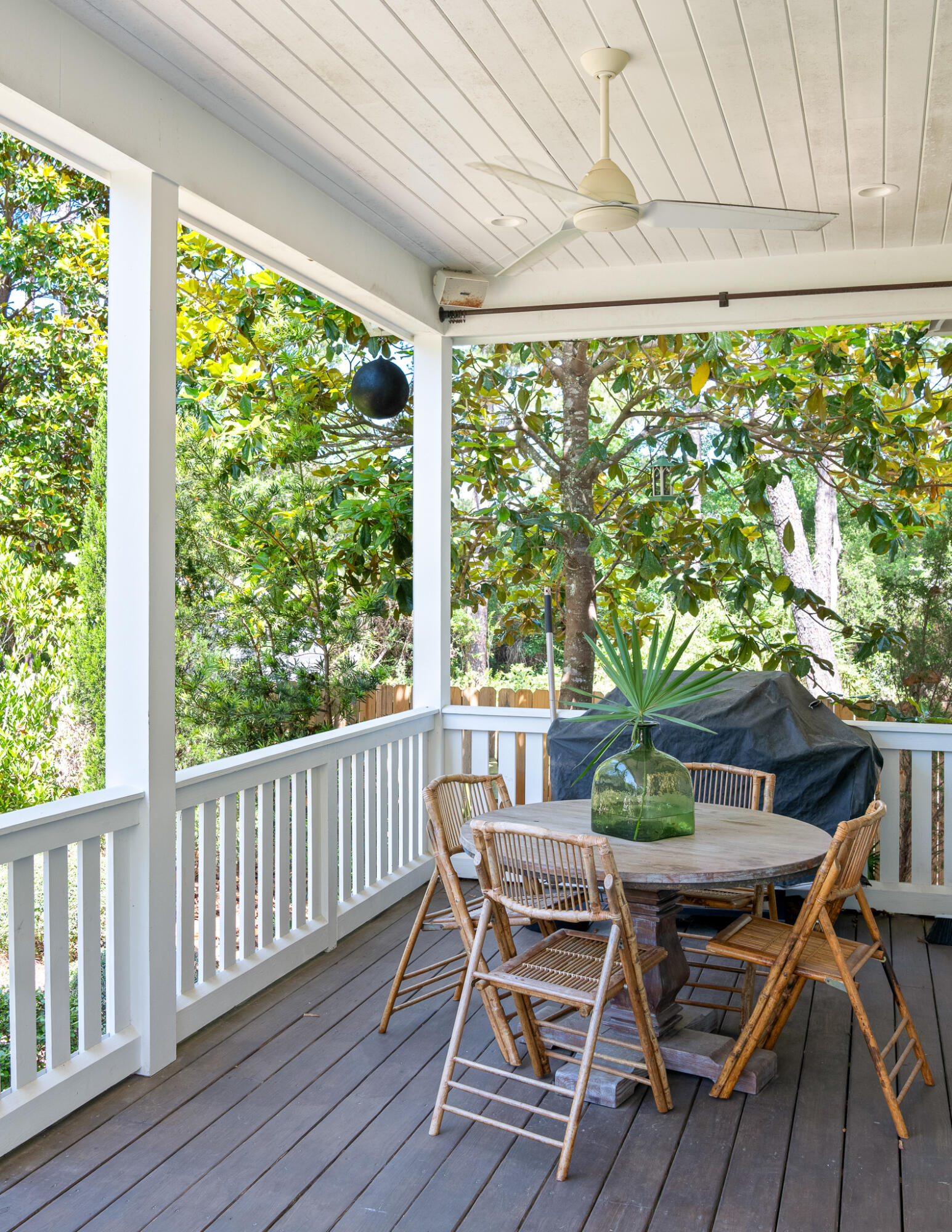 MAGNOLIA BEACH - Residential