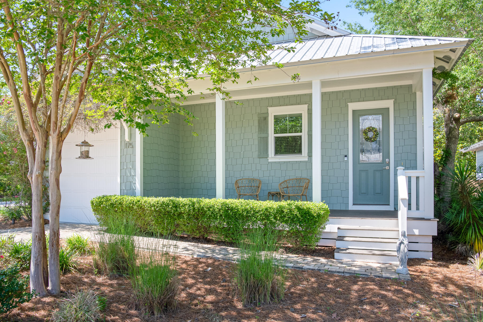 MAGNOLIA BEACH - Residential